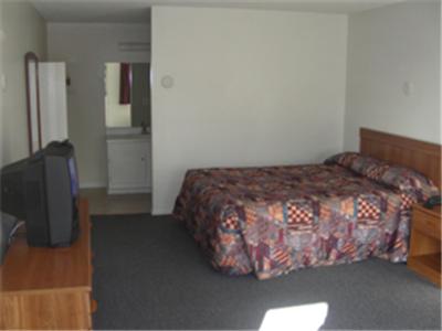 Seatac Inn view 2
