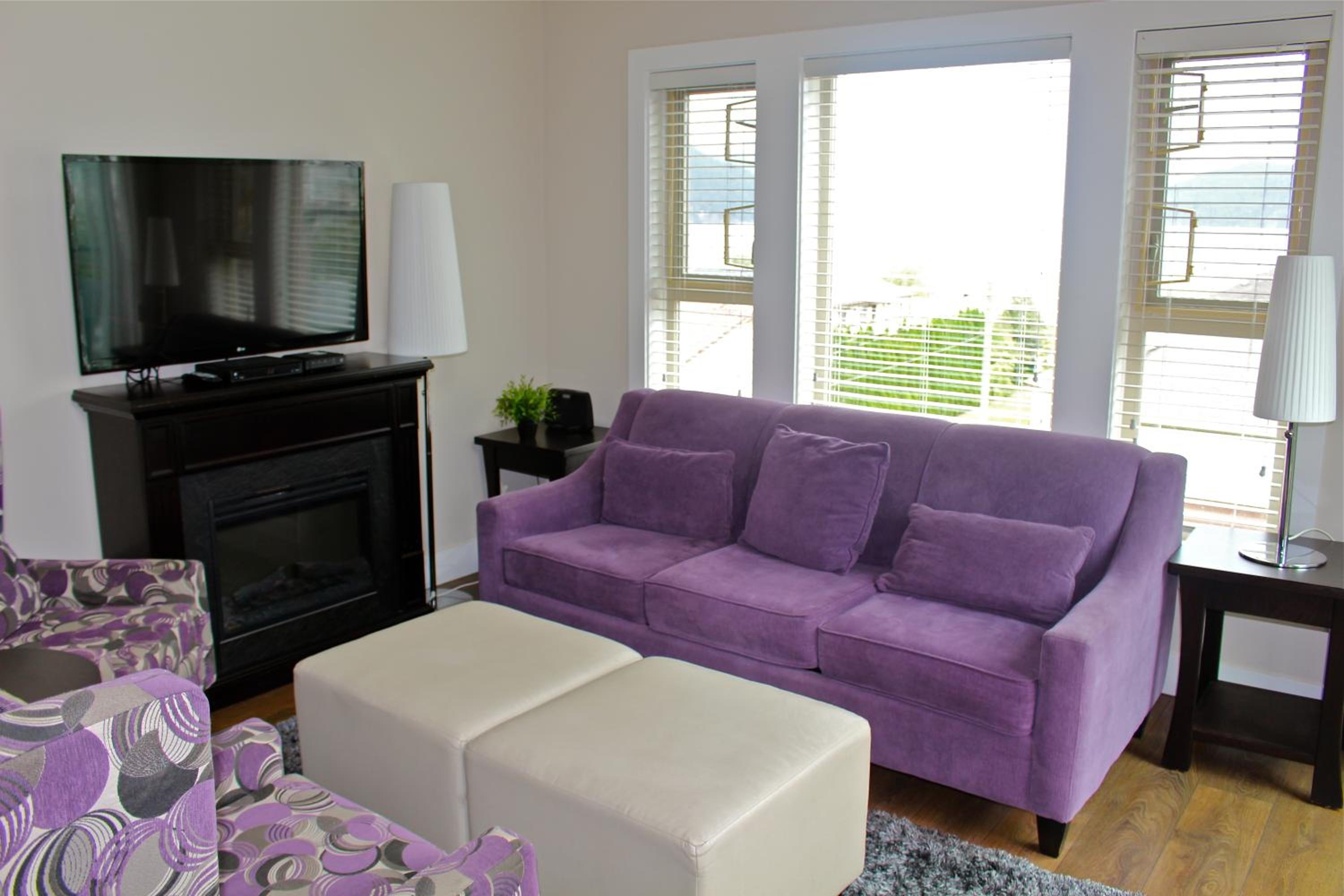 Harrison Lake View Suites
