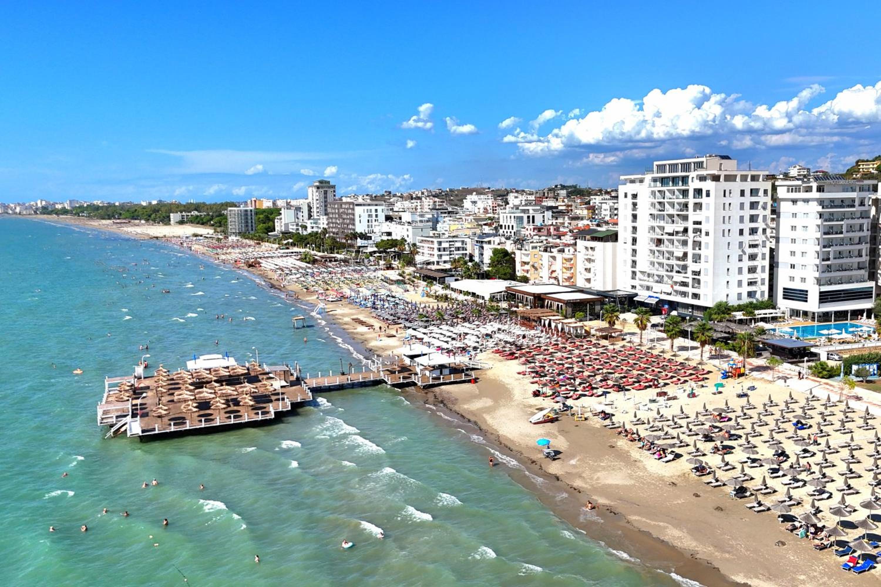 Beachfront & Sea View Apartment 101 - Happy Rentals