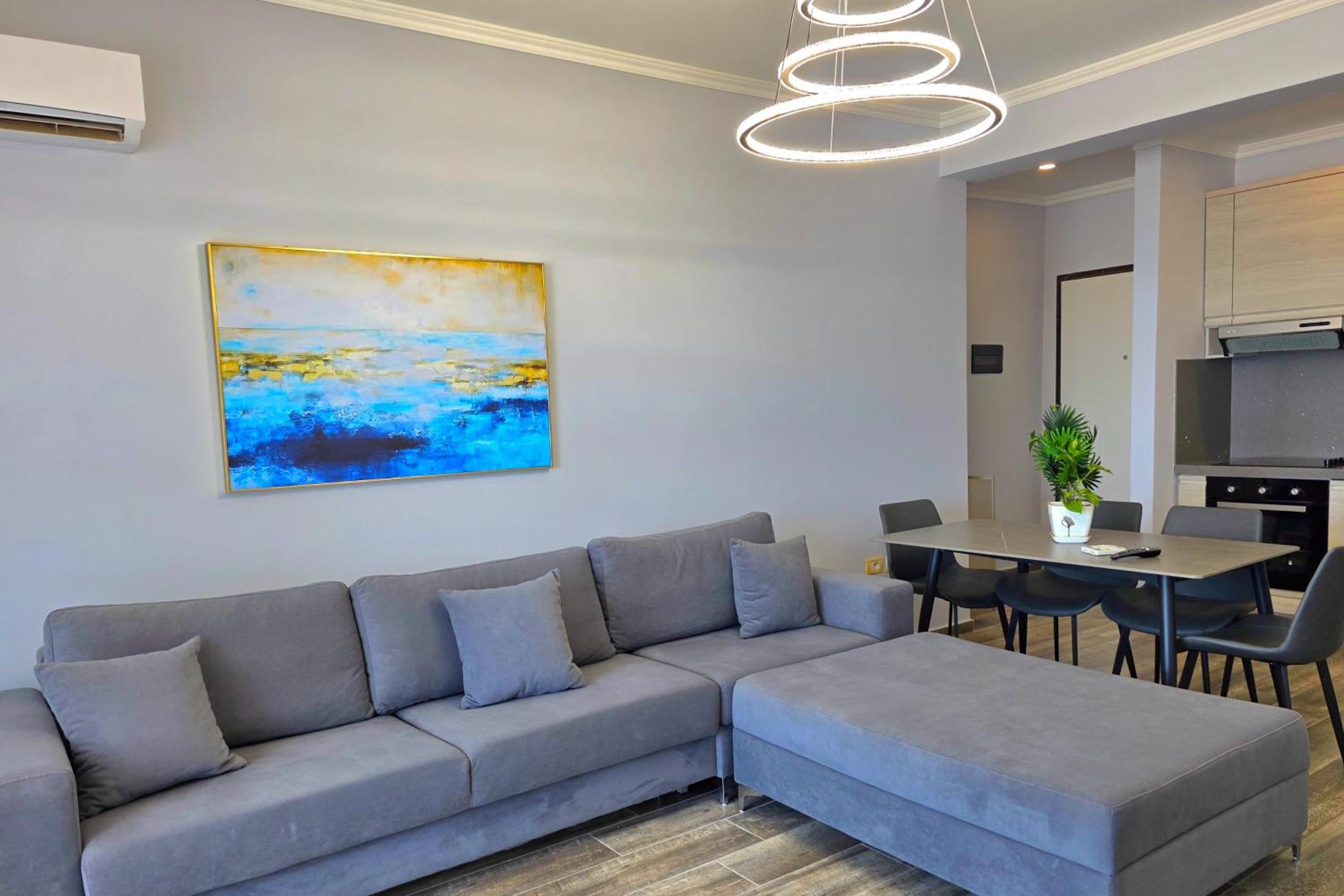 Beachfront & Sea View Apartment 101 - Happy Rentals