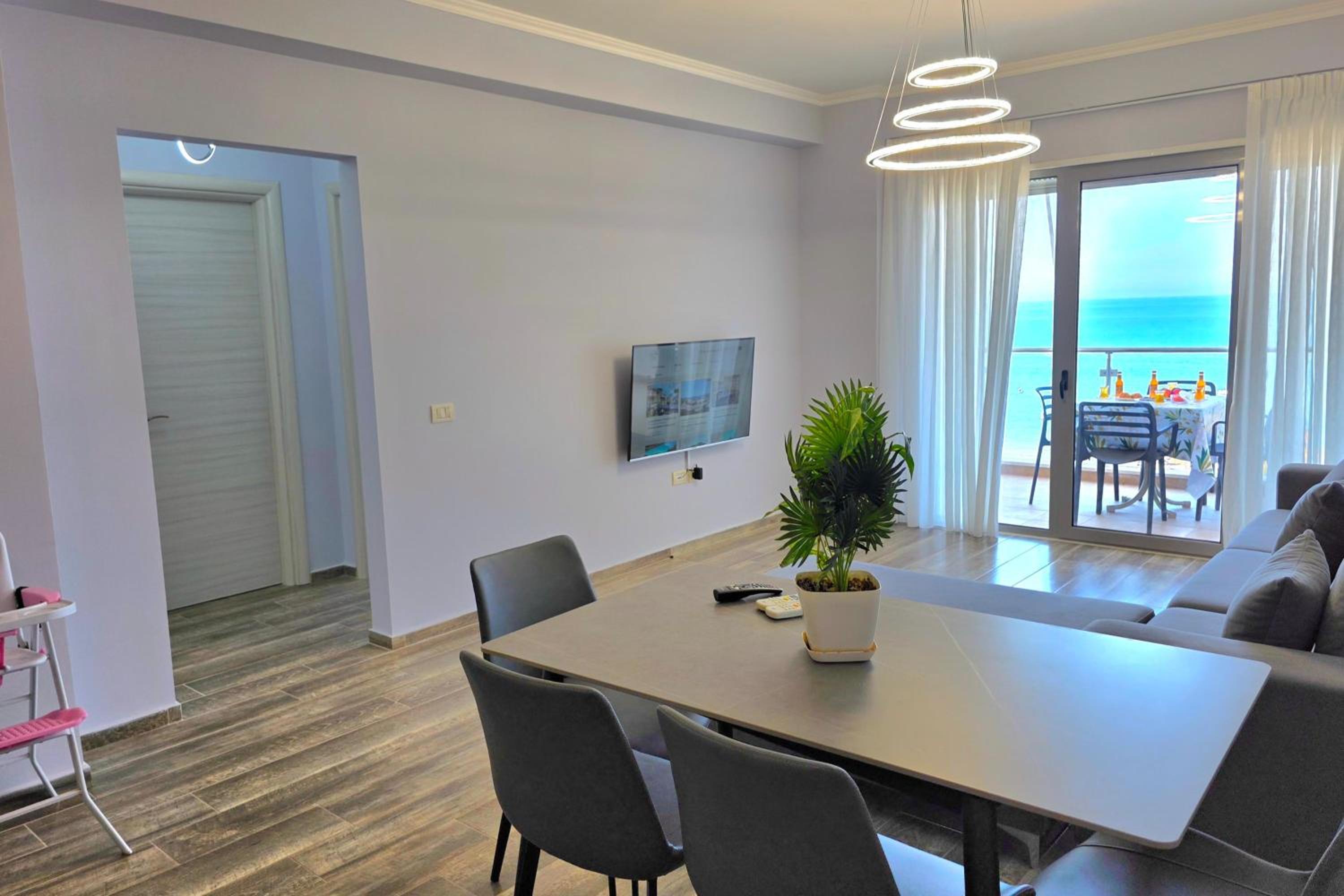 Beachfront & Sea View Apartment 101 - Happy Rentals