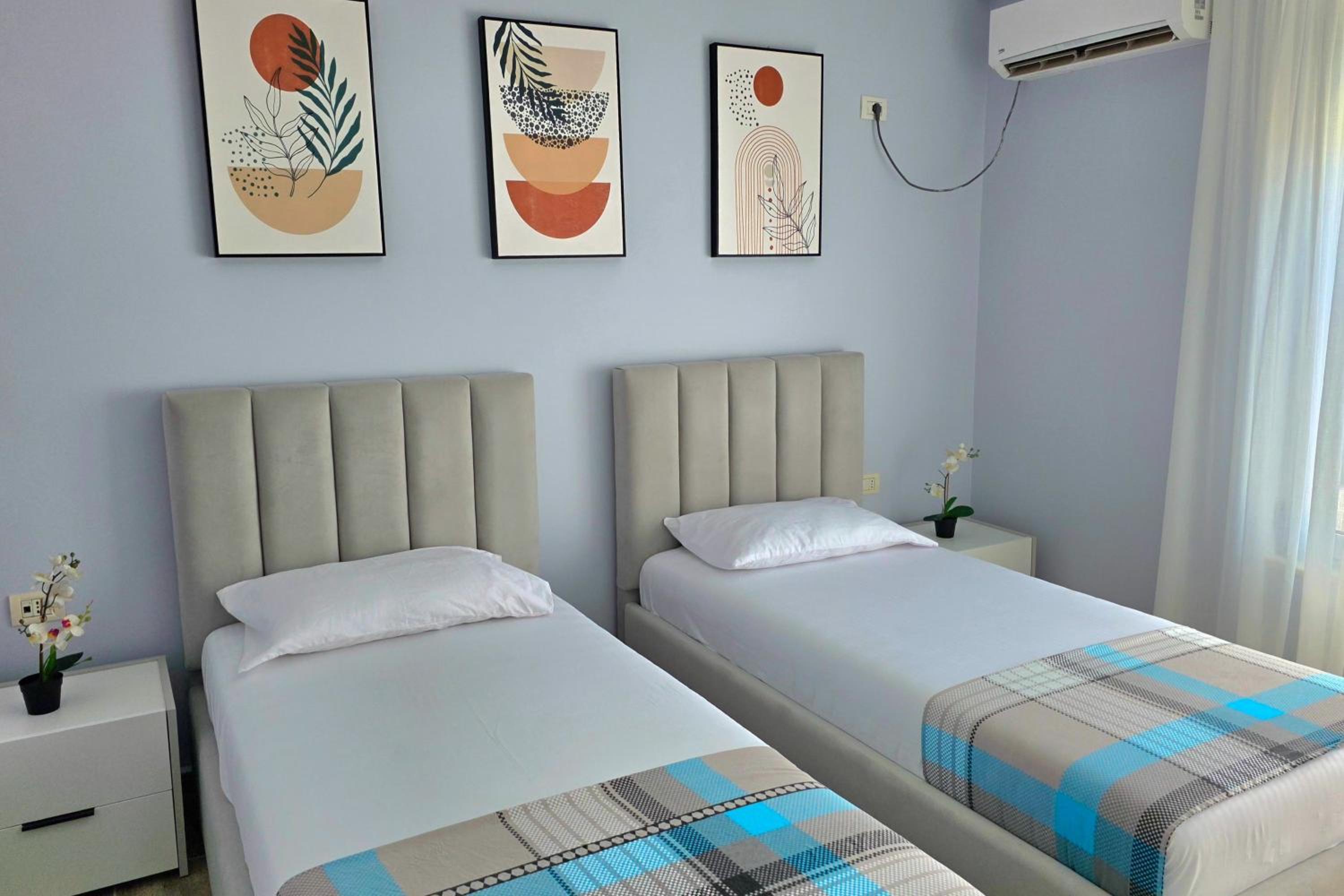 Beachfront & Sea View Apartment 101 - Happy Rentals