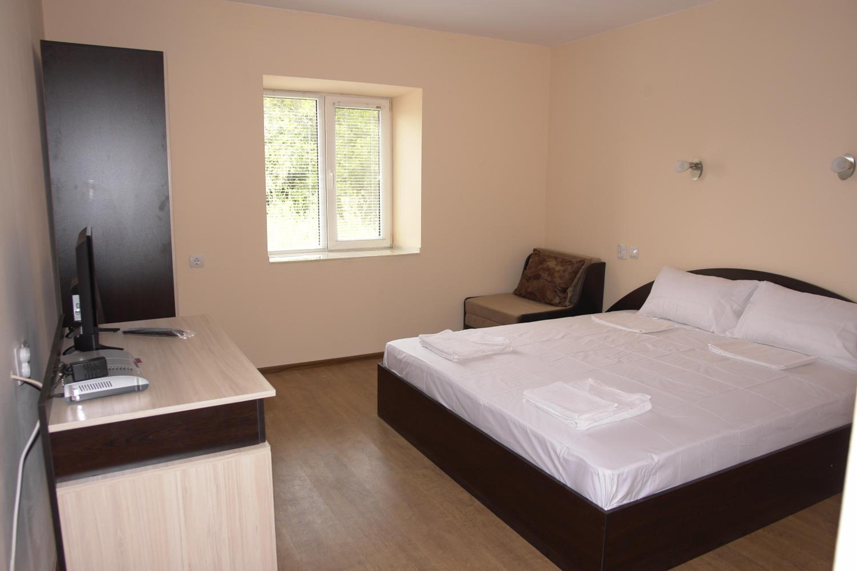 Nadya Holiday Home