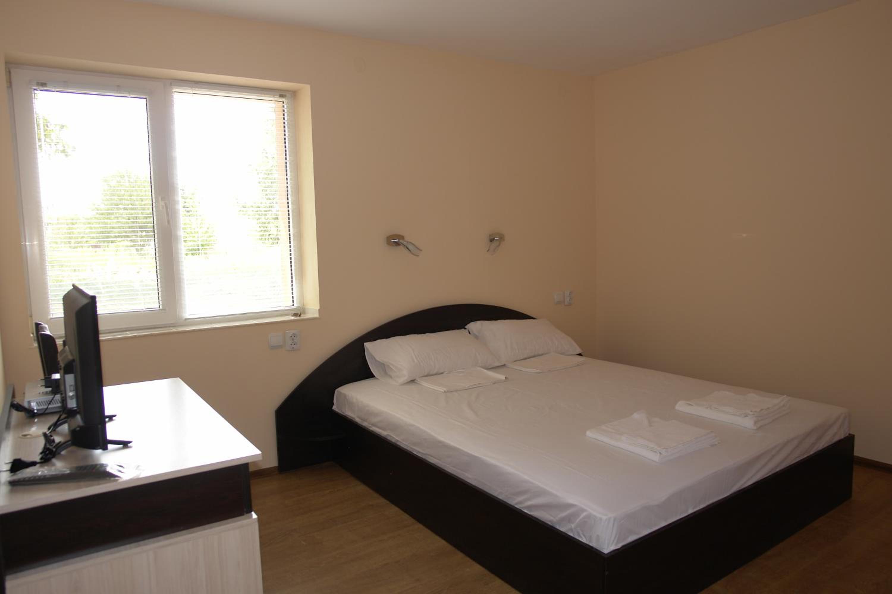 Nadya Holiday Home