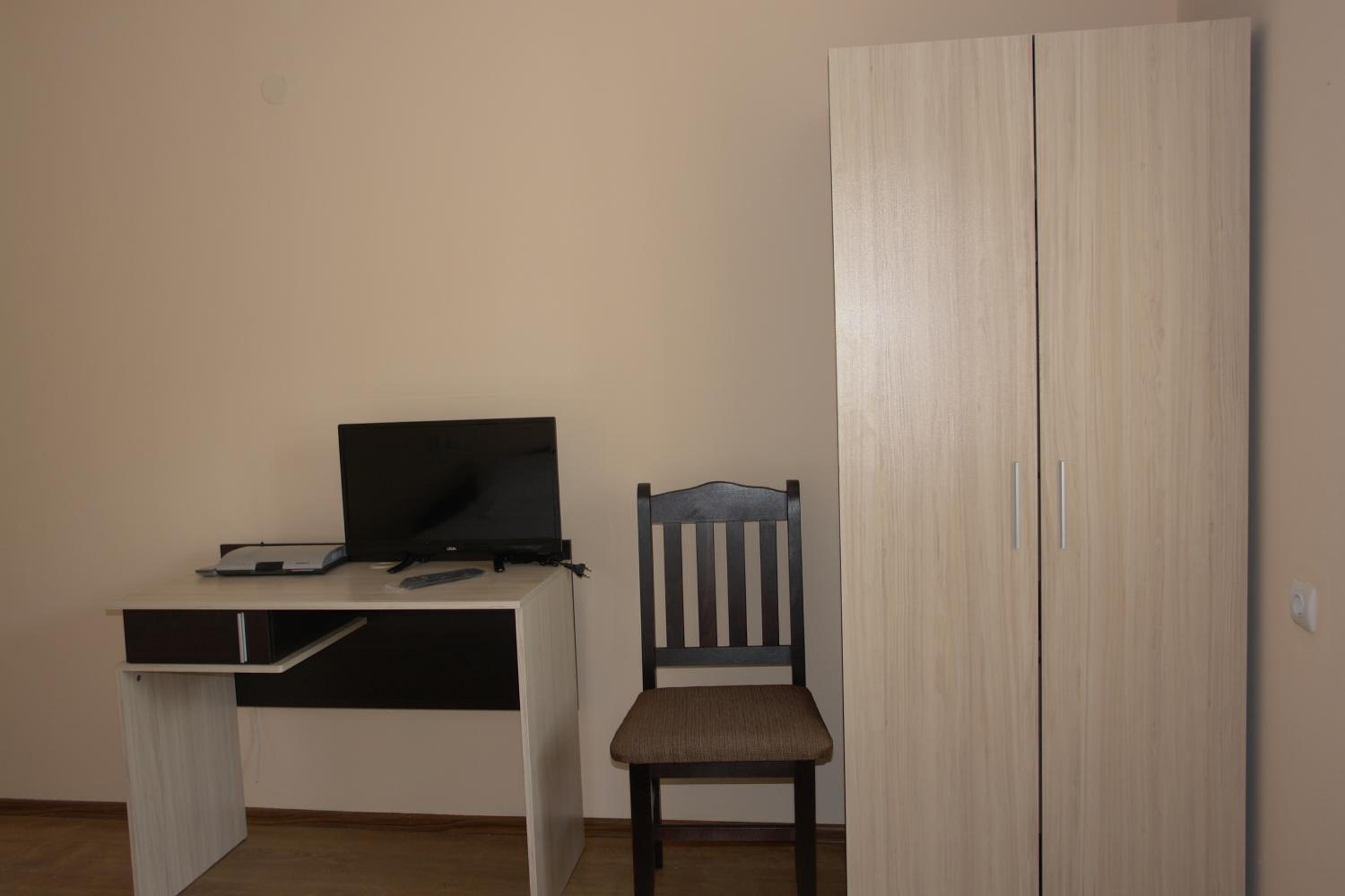 Nadya Holiday Home