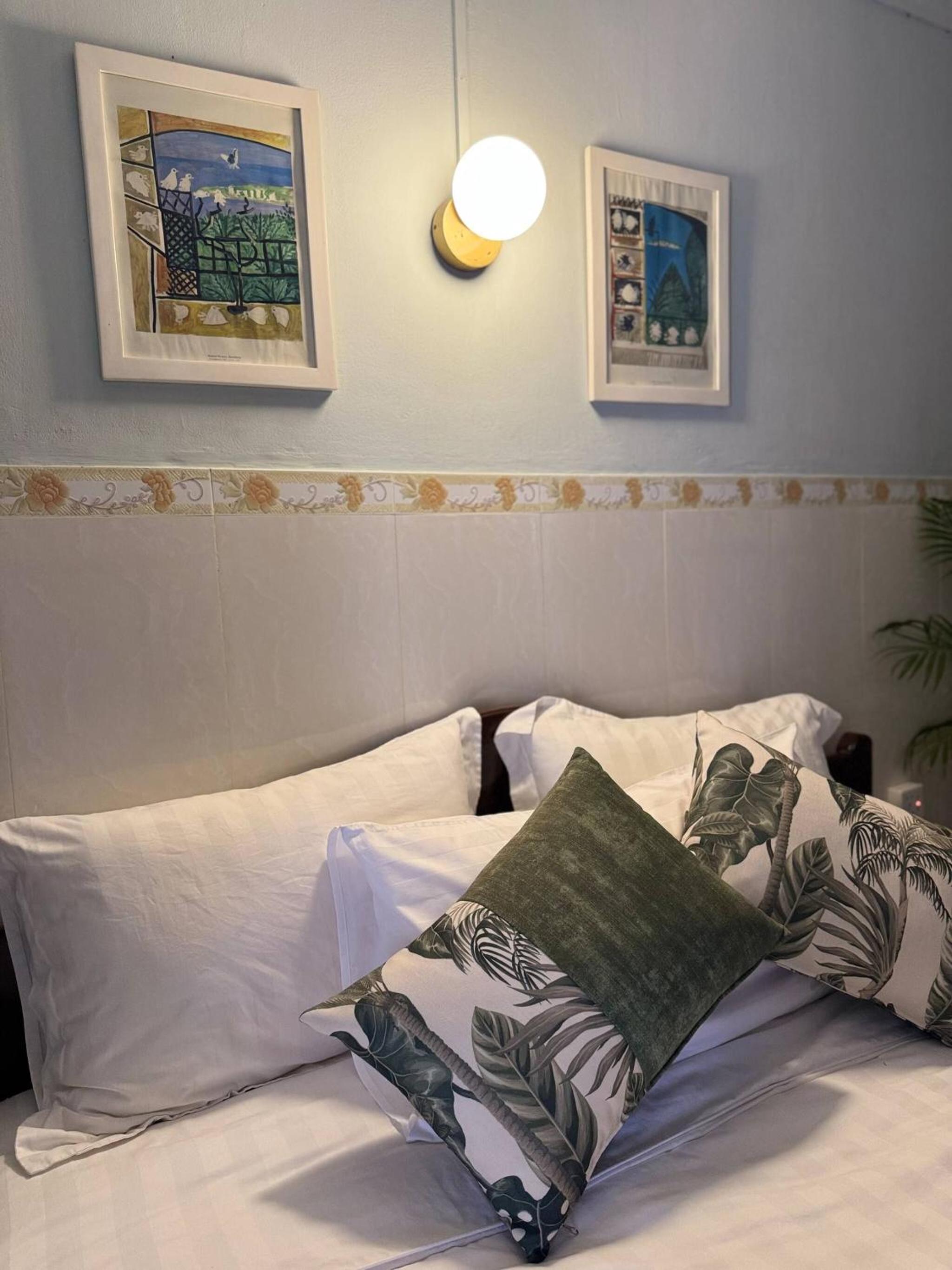Cozy 1990s Khmer Style Flat in Heart of Tonle Bassac