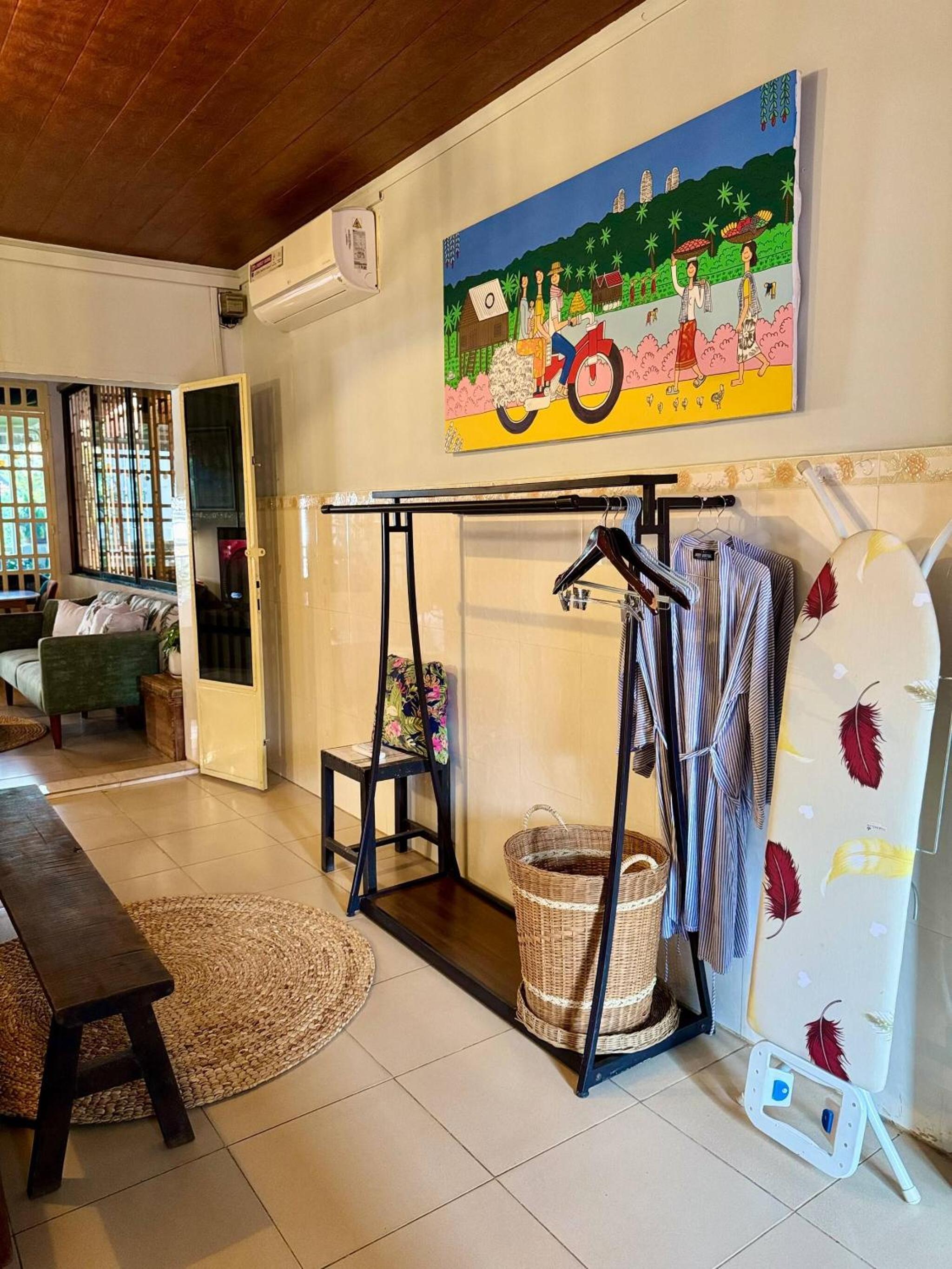 Cozy 1990s Khmer Style Flat in Heart of Tonle Bassac