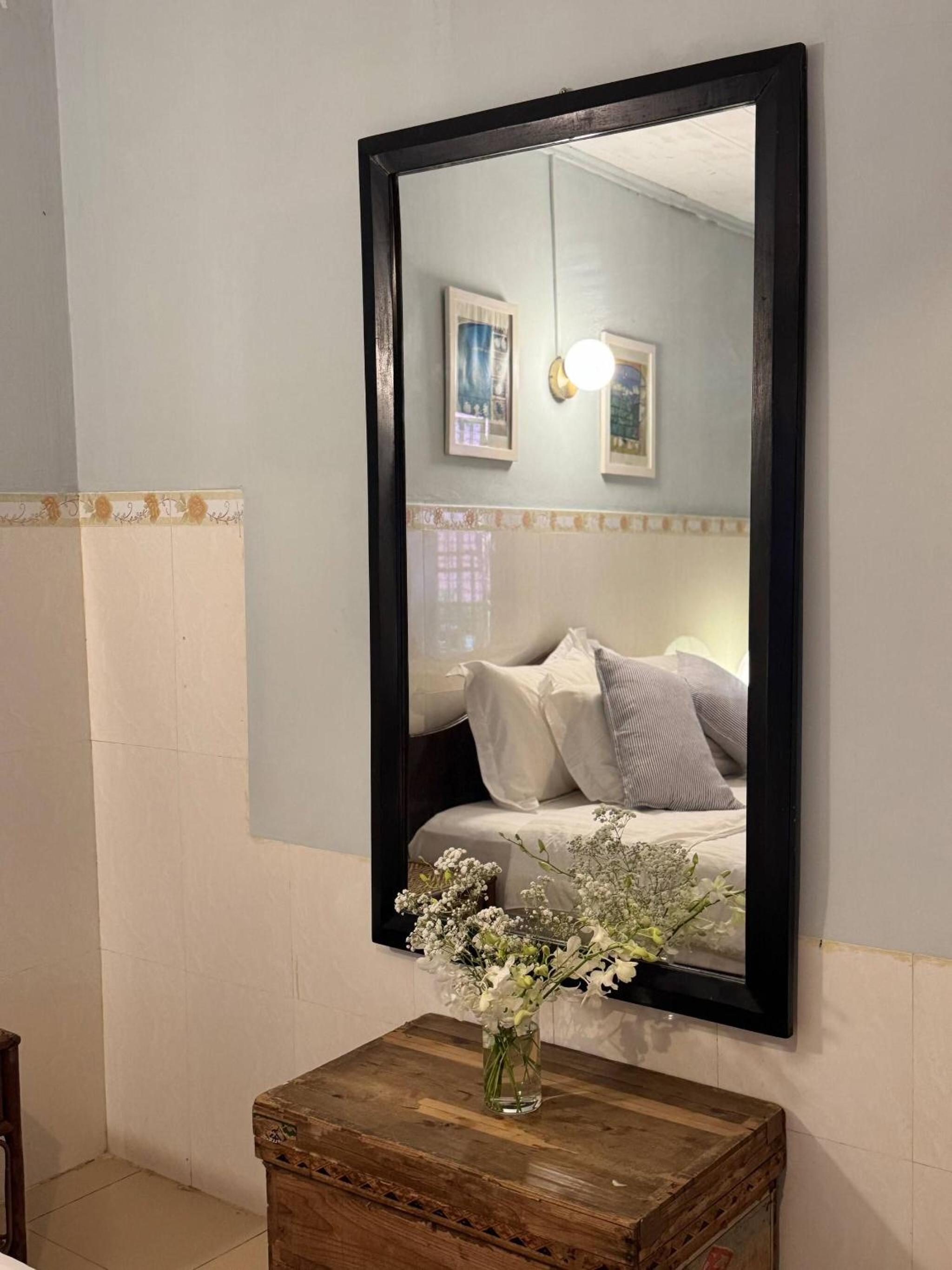 Cozy 1990s Khmer Style Flat in Heart of Tonle Bassac