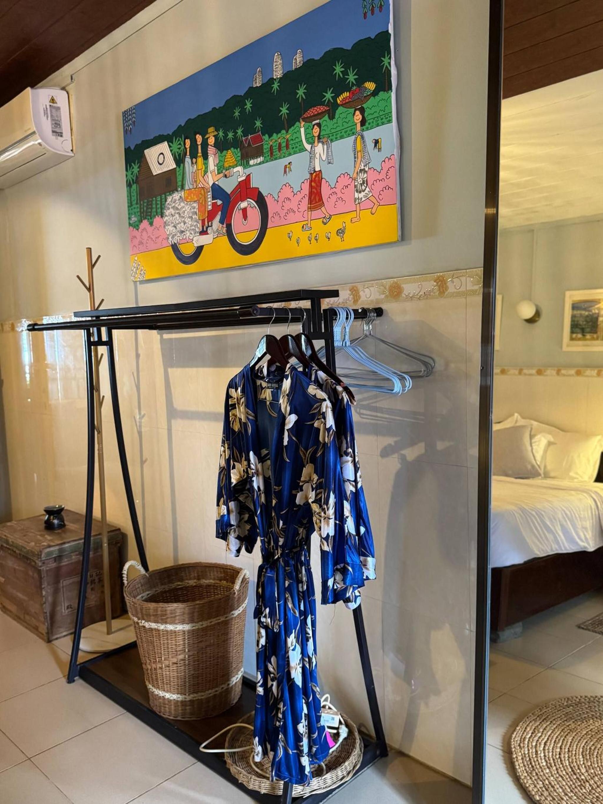 Cozy 1990s Khmer Style Flat in Heart of Tonle Bassac
