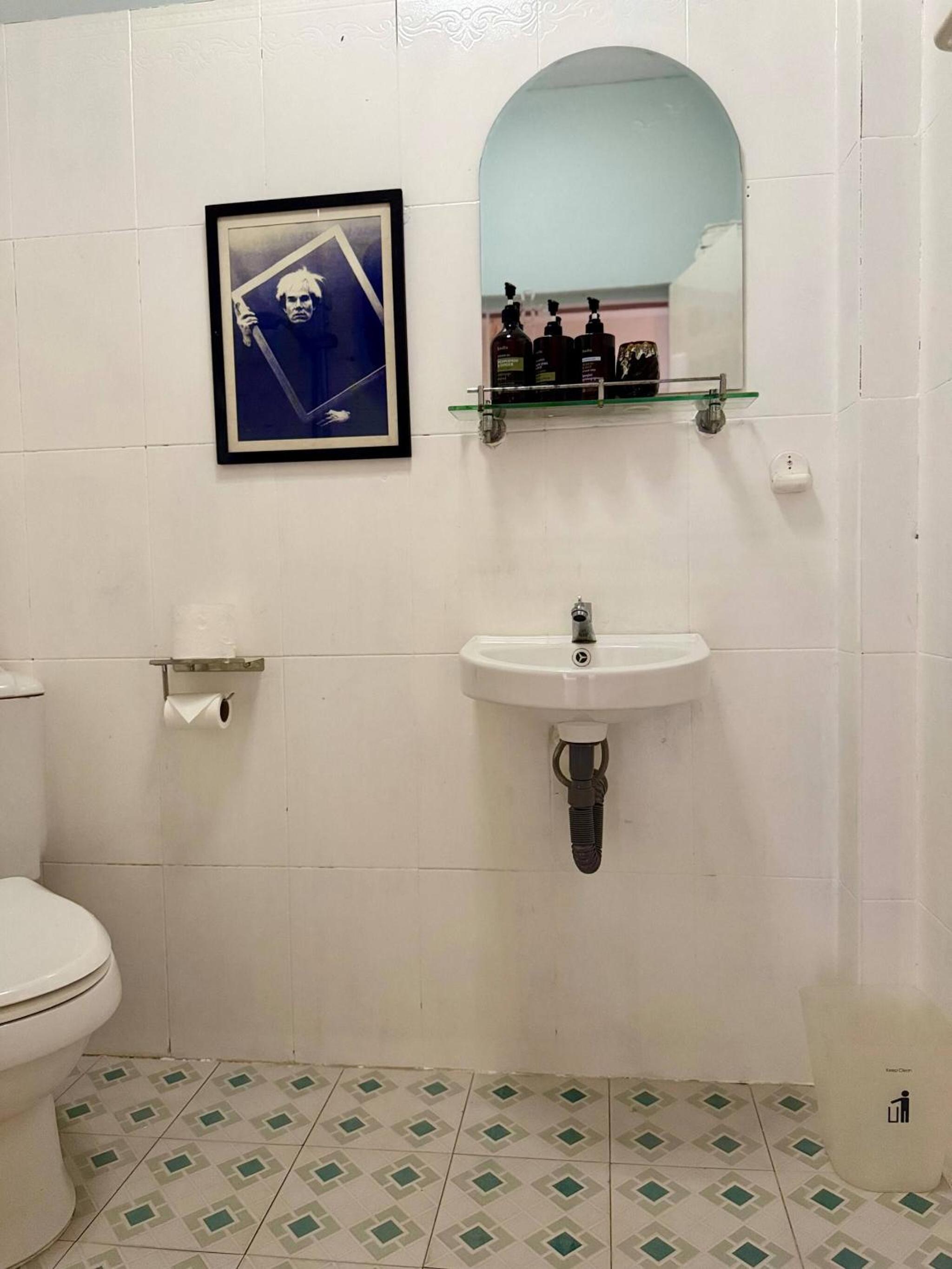 Cozy 1990s Khmer Style Flat in Heart of Tonle Bassac