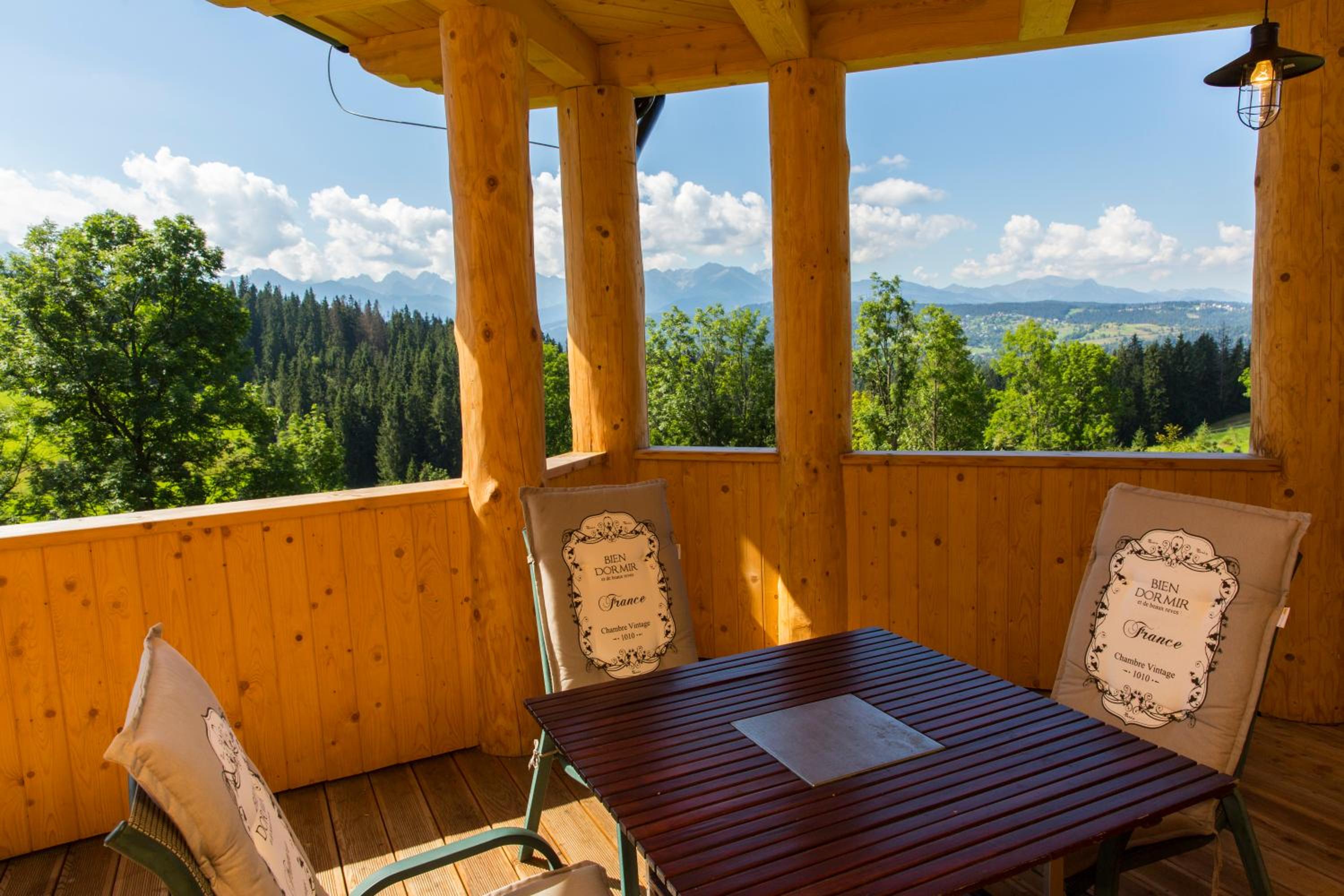 udanypobyt Dom Forest Prestige House view 4