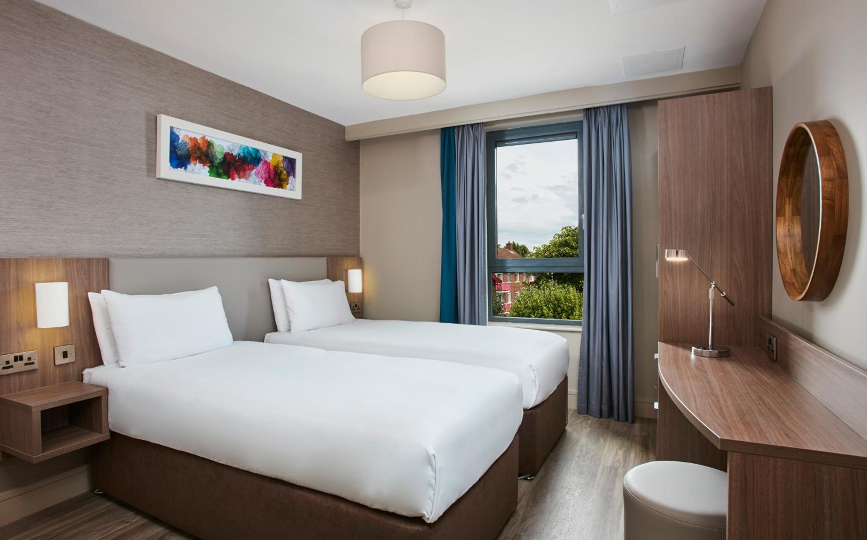 Cordia Serviced Apartments - Free on-site parking
