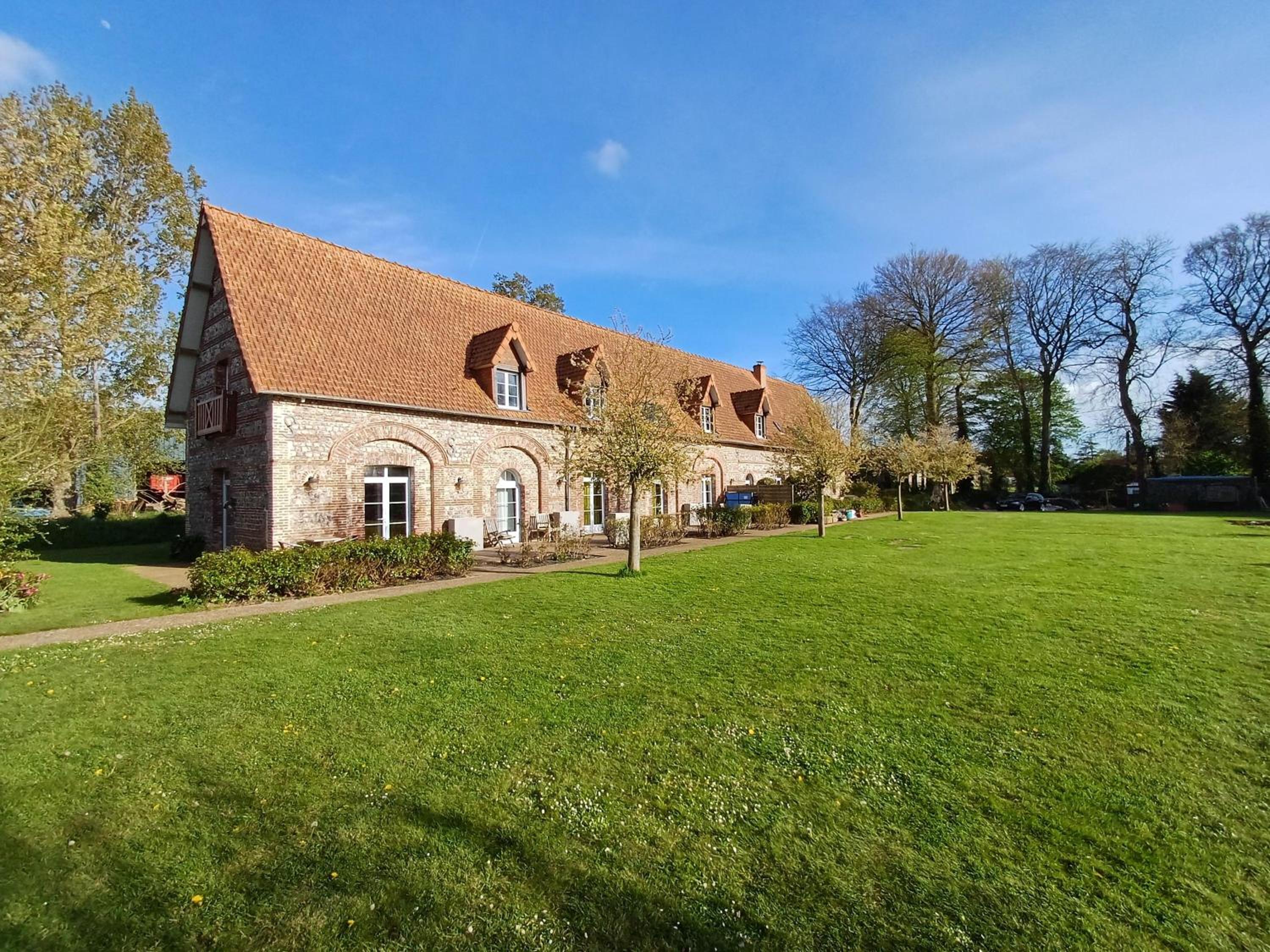 Le Clos Saint Vincent & SPA view 2