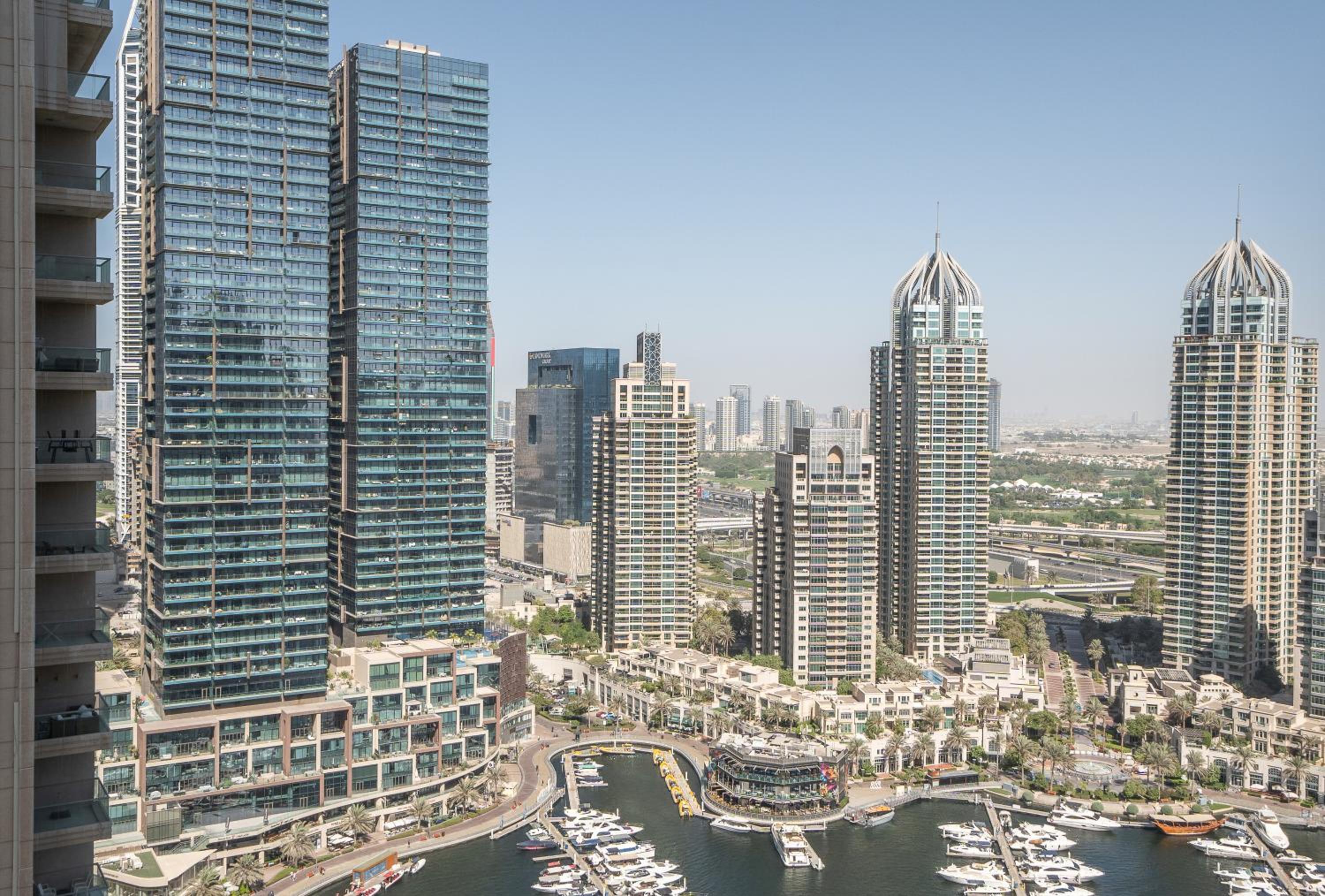 Luxury 1BR LIV Marina Modern with Marina View