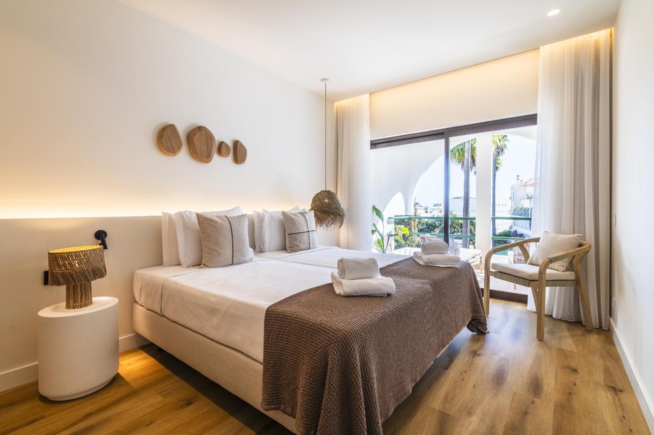 Casa Alonso 2 Bedroom Apartment with Pool