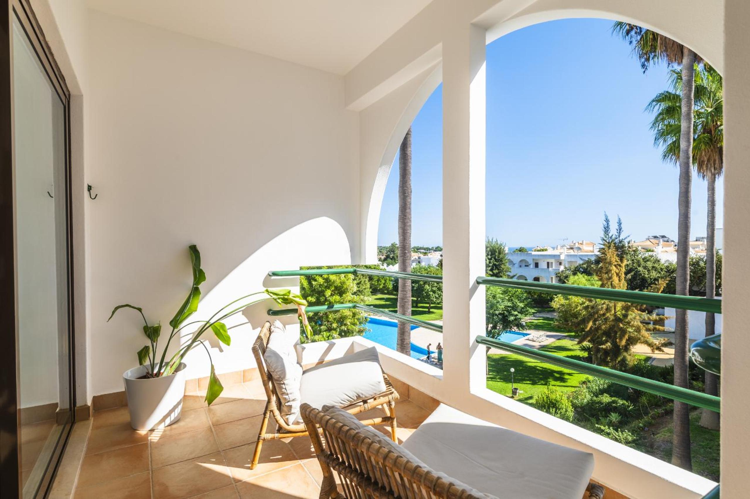 Casa Alonso 2 Bedroom Apartment with Pool