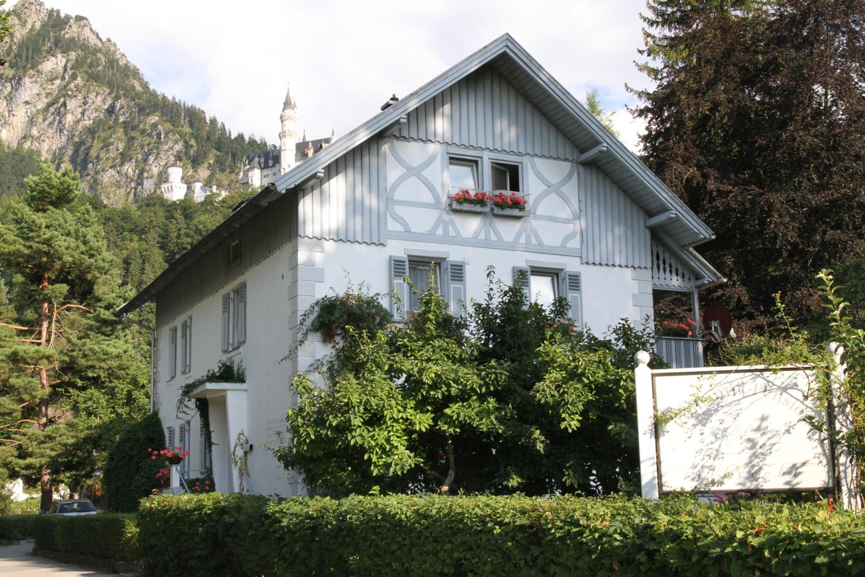 Romantic-Pension Albrecht - Villa next to UNESCO World Heritage - since 1901