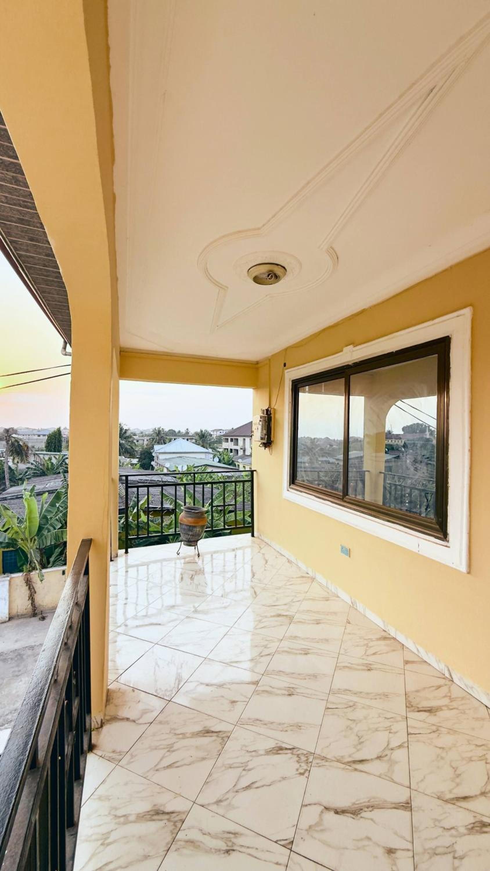 Entire First Floor with 3 en-suite bedrooms
