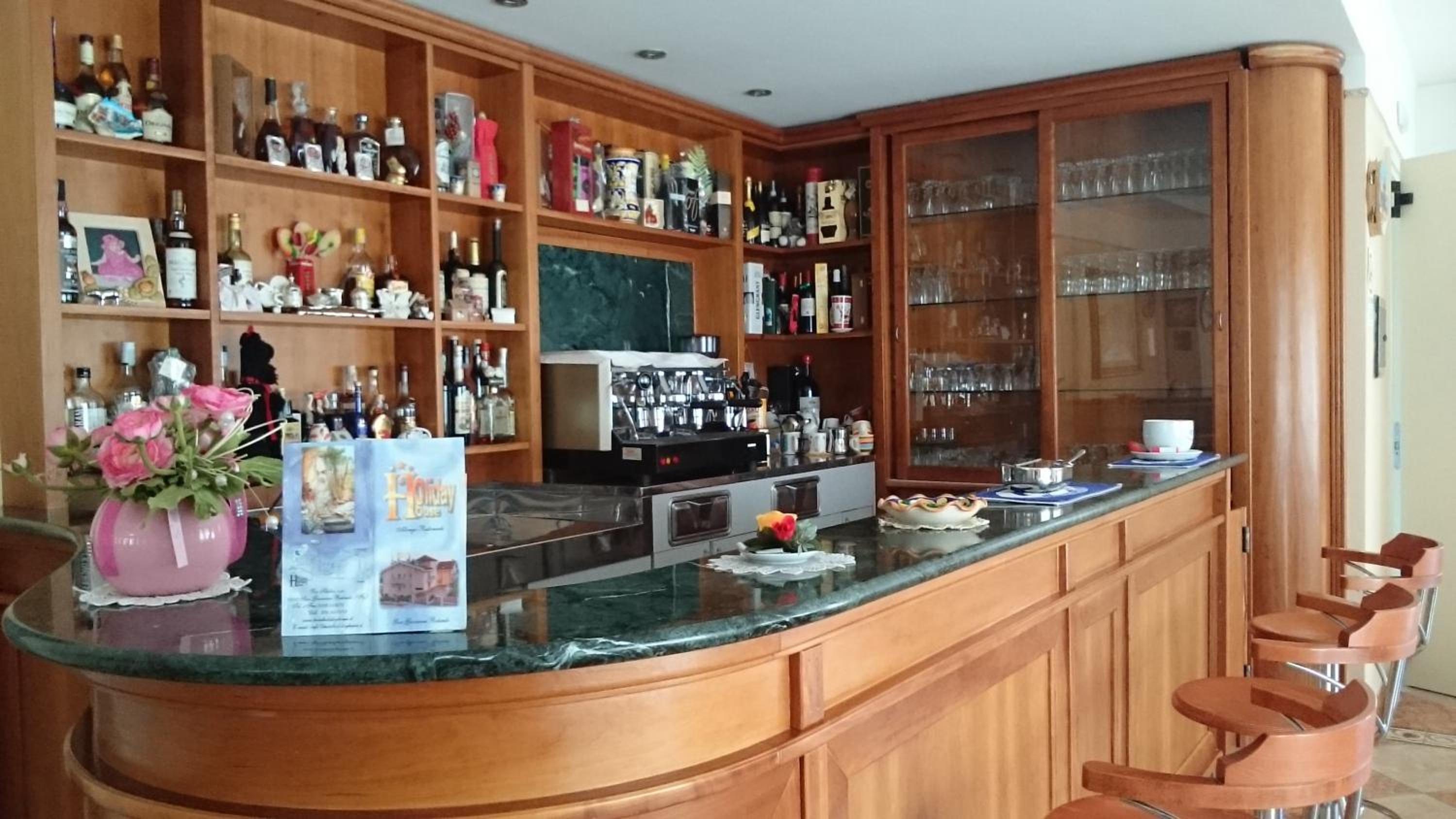 bar