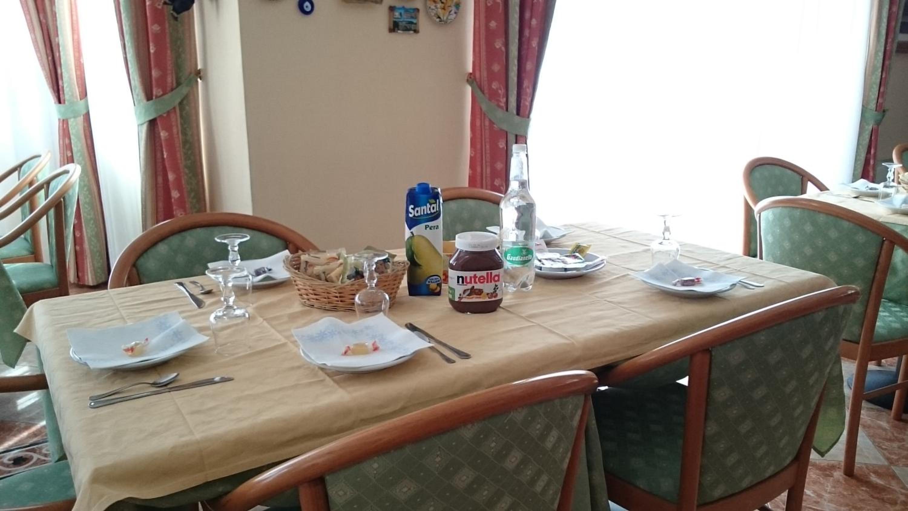 restaurant