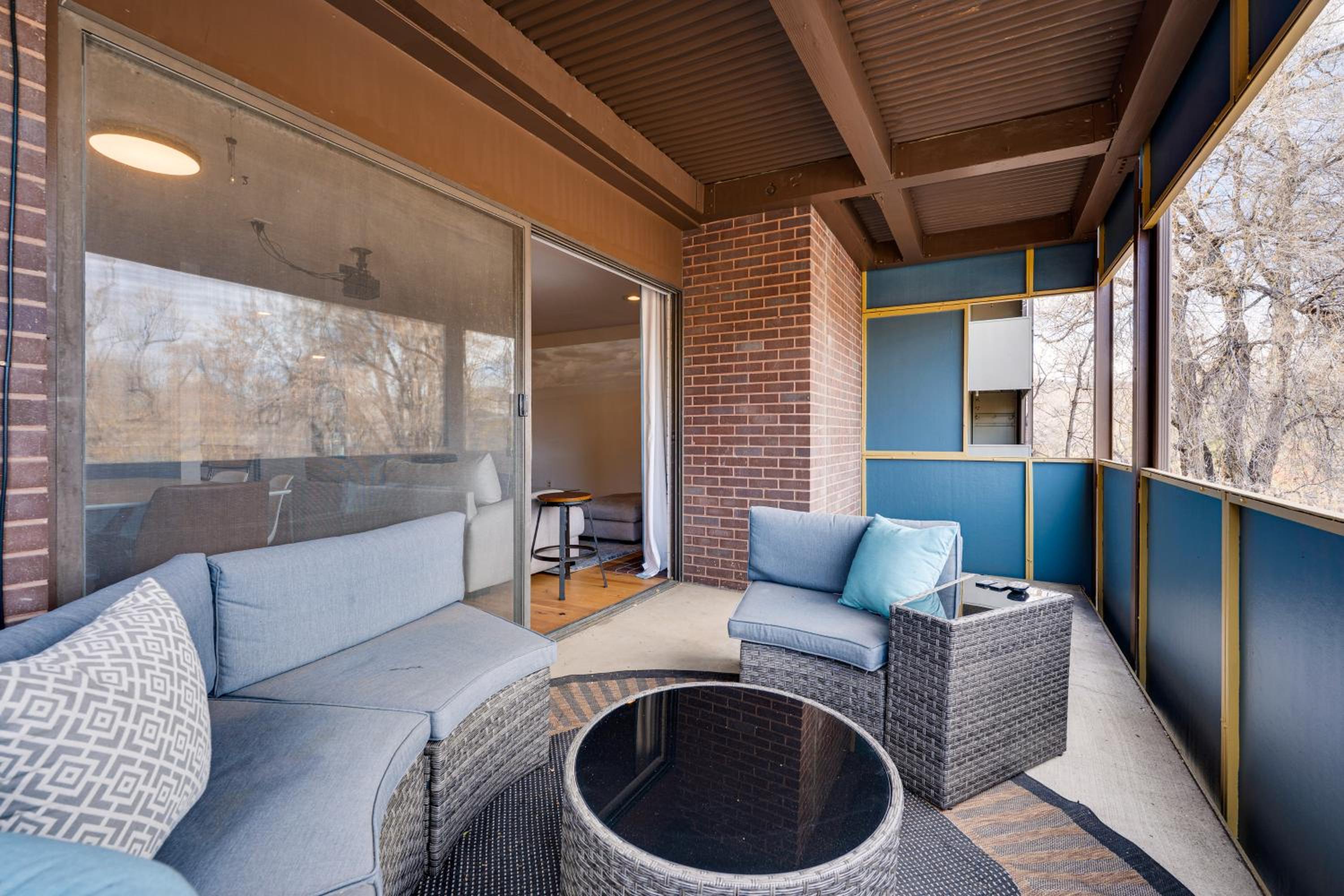 1 Mi to CU Boulder! Walkable Condo with Indoor Pool