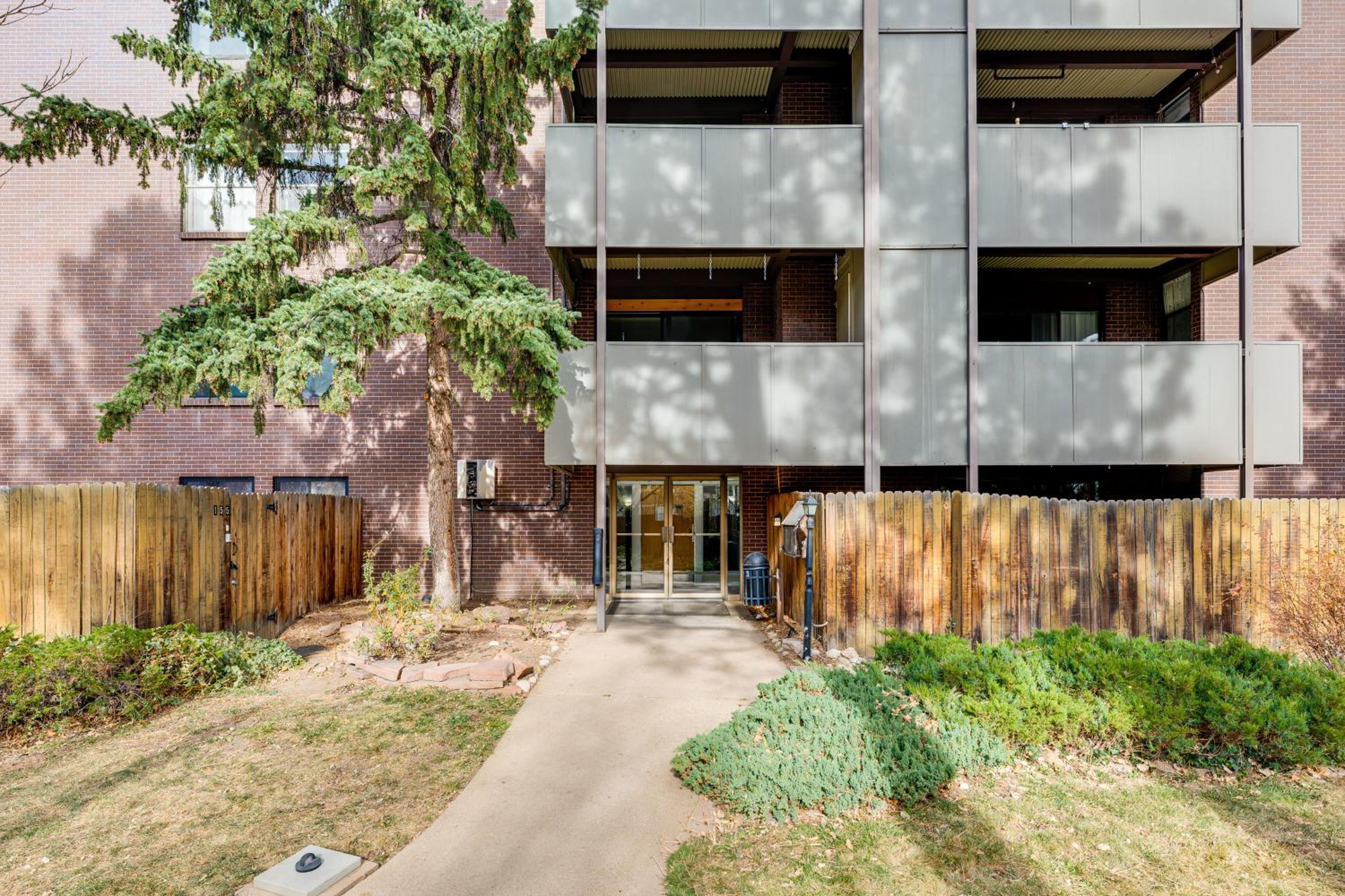1 Mi to CU Boulder! Walkable Condo with Indoor Pool