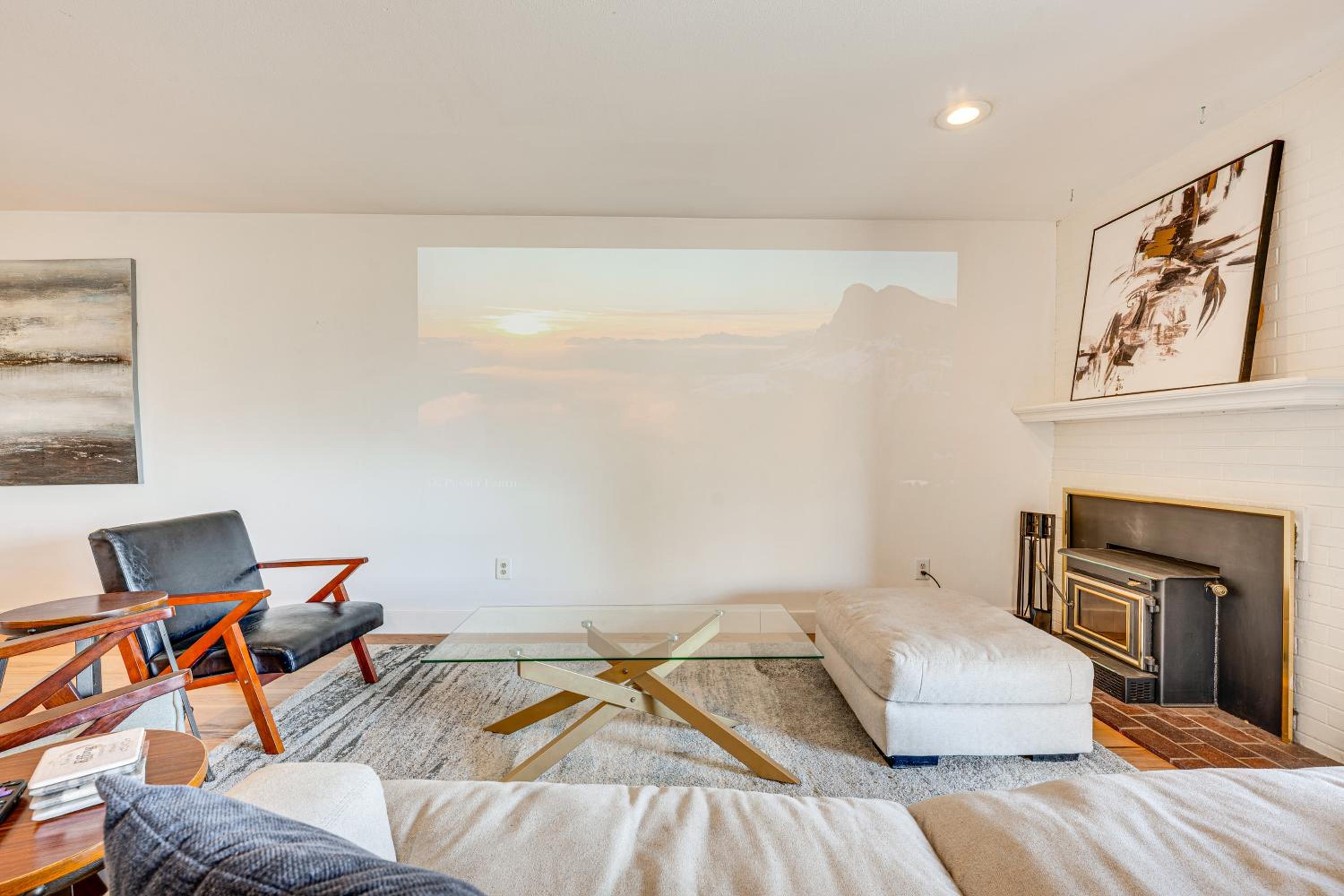 1 Mi to CU Boulder! Walkable Condo with Indoor Pool