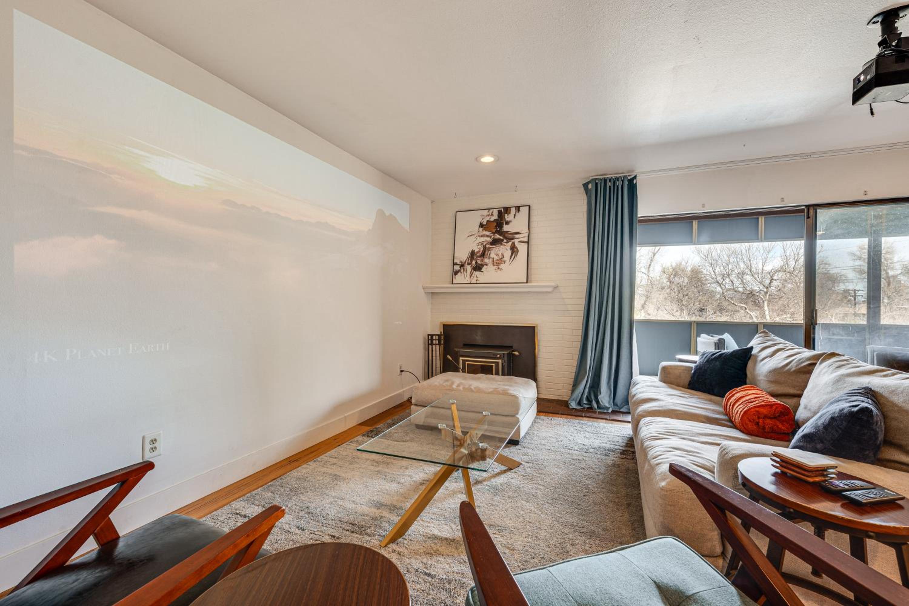 1 Mi to CU Boulder! Walkable Condo with Indoor Pool