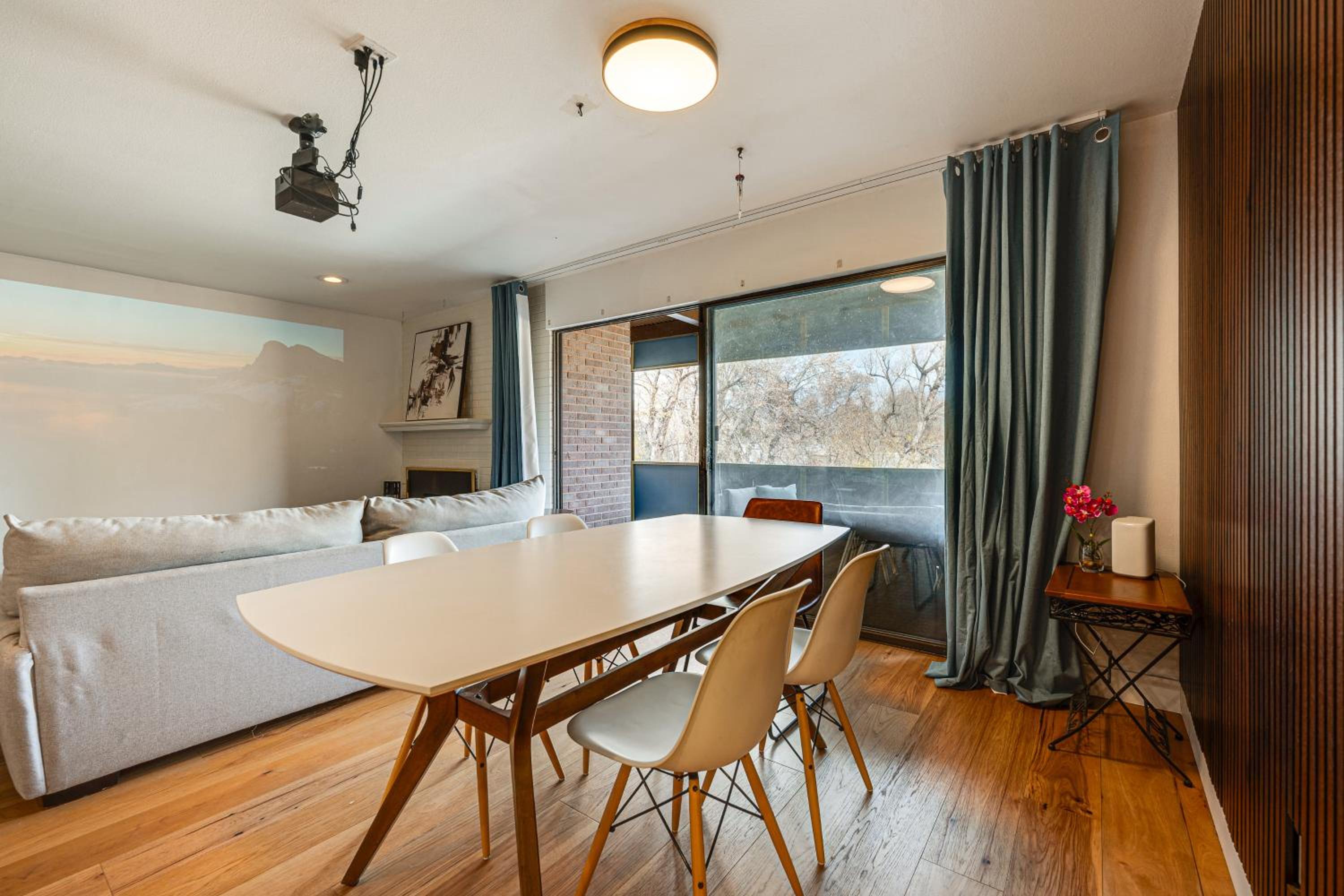 1 Mi to CU Boulder! Walkable Condo with Indoor Pool