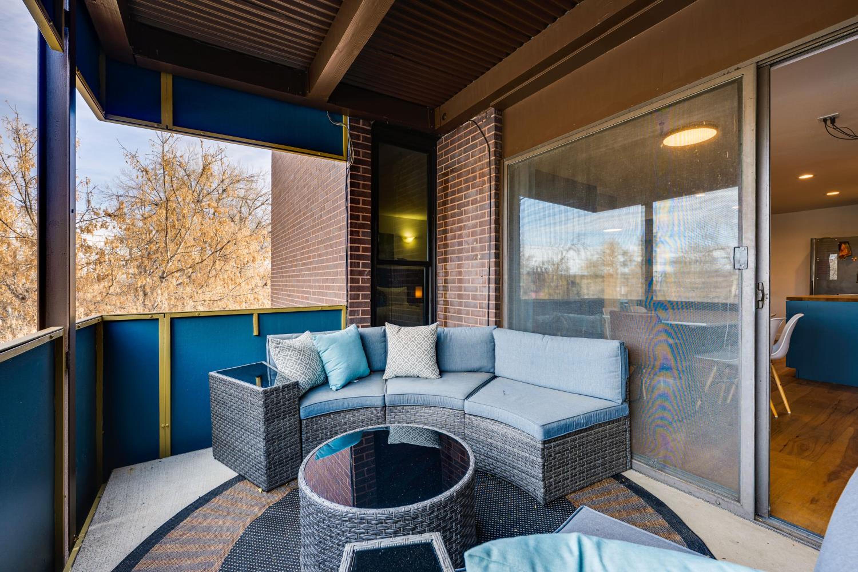 1 Mi to CU Boulder! Walkable Condo with Indoor Pool