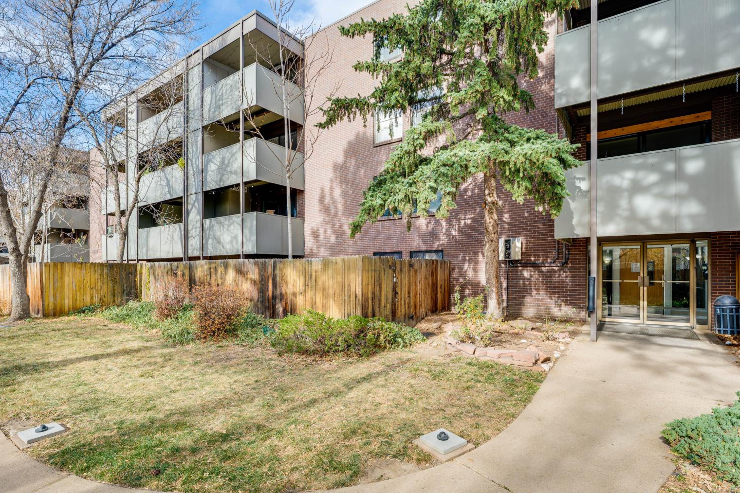 1 Mi to CU Boulder! Walkable Condo with Indoor Pool