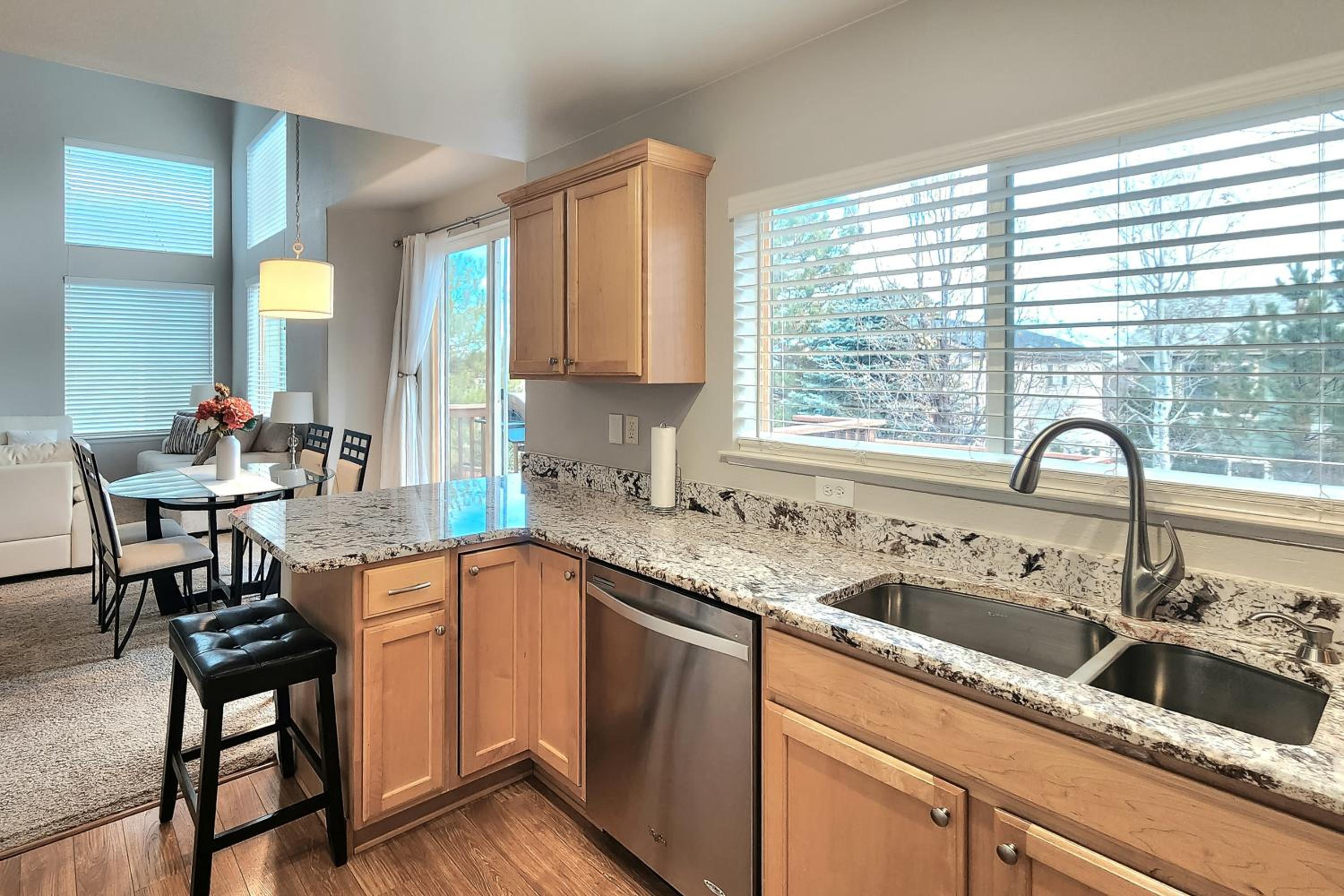 Littleton Home with Deck - 24 Mi to Denver!