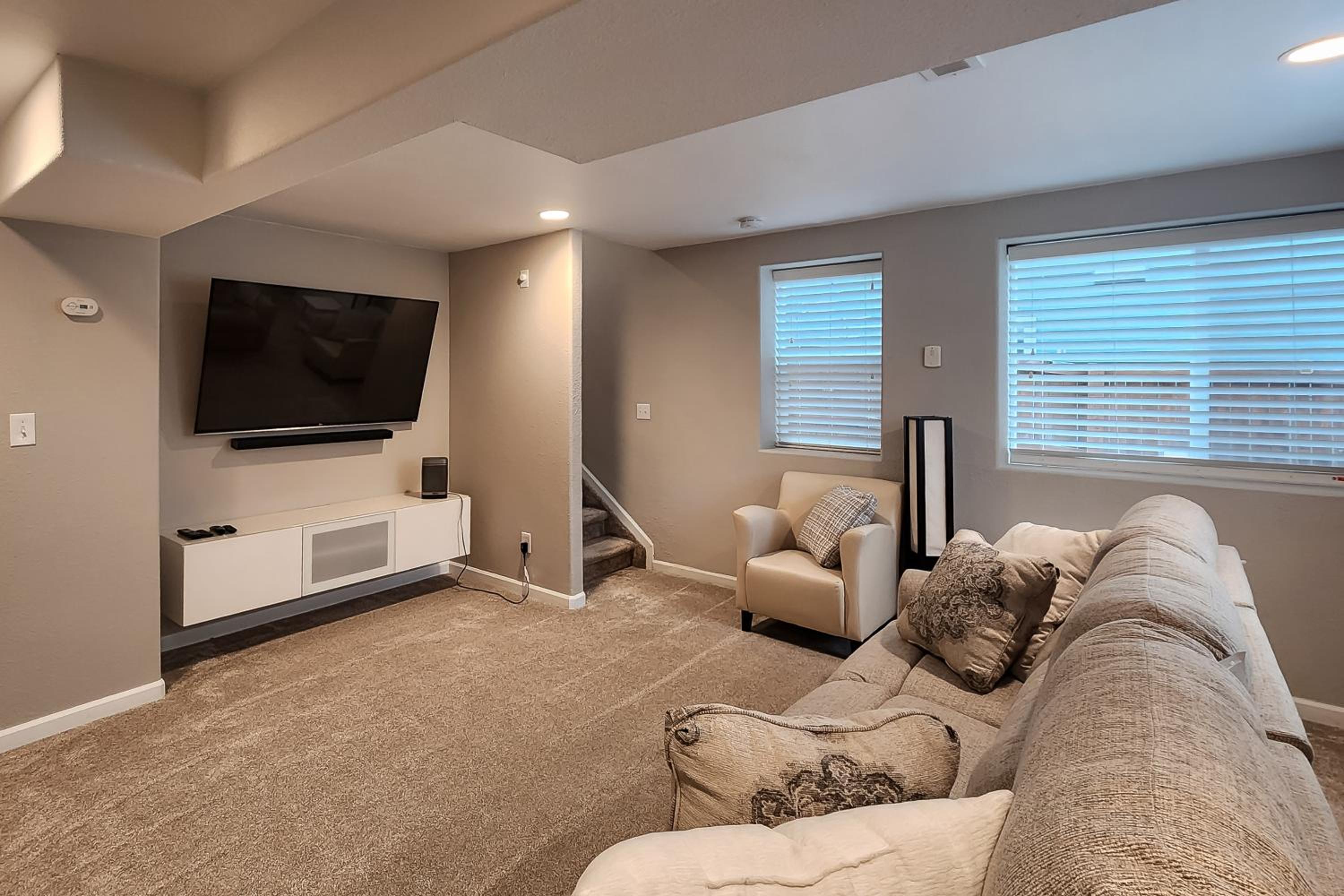Littleton Home with Deck - 24 Mi to Denver!
