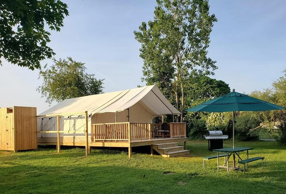 North Fork Cottages & RV Resort