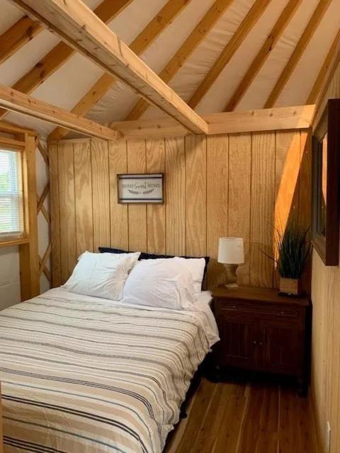 North Fork Cottages & RV Resort