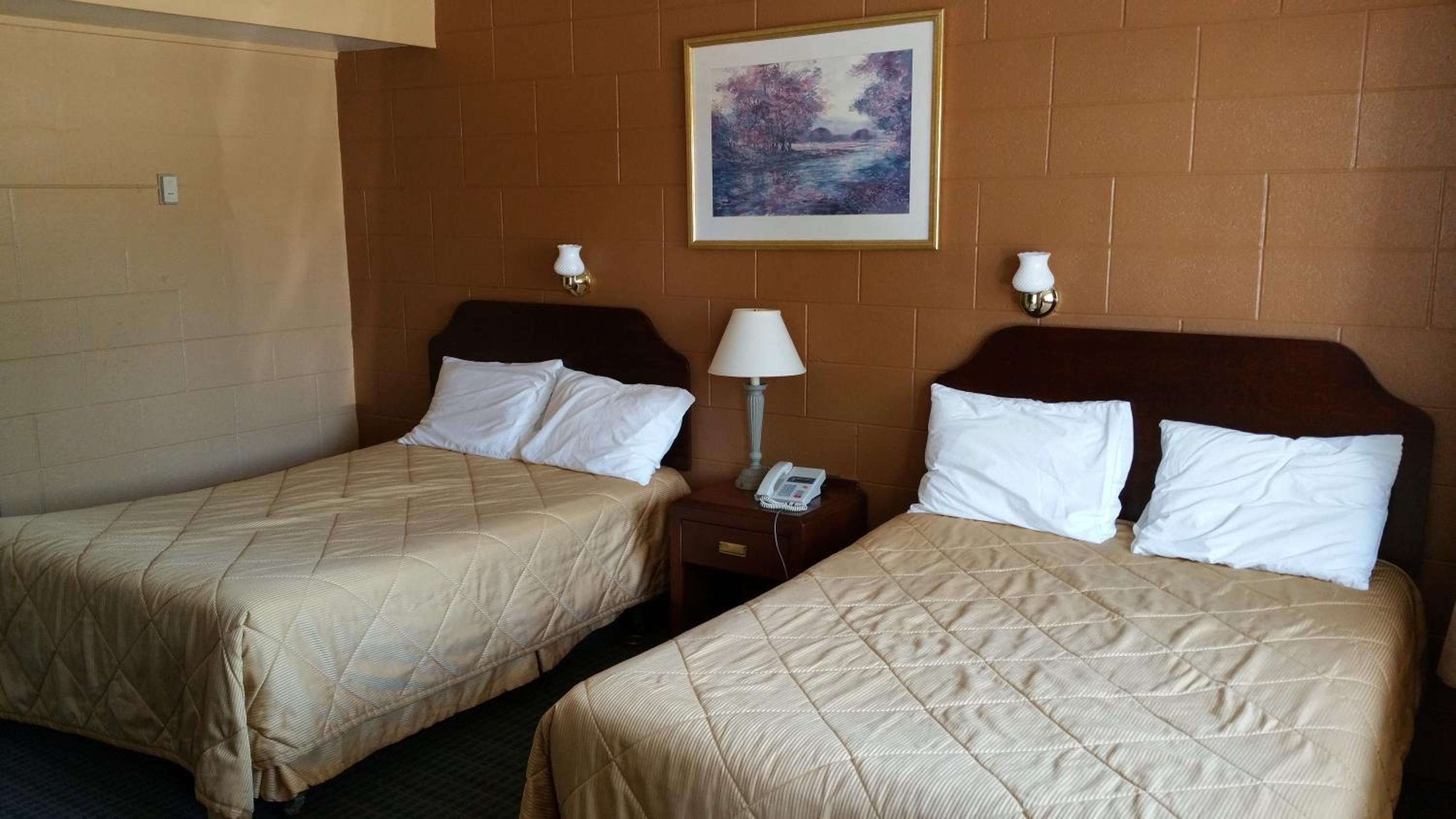 Riverview Motel