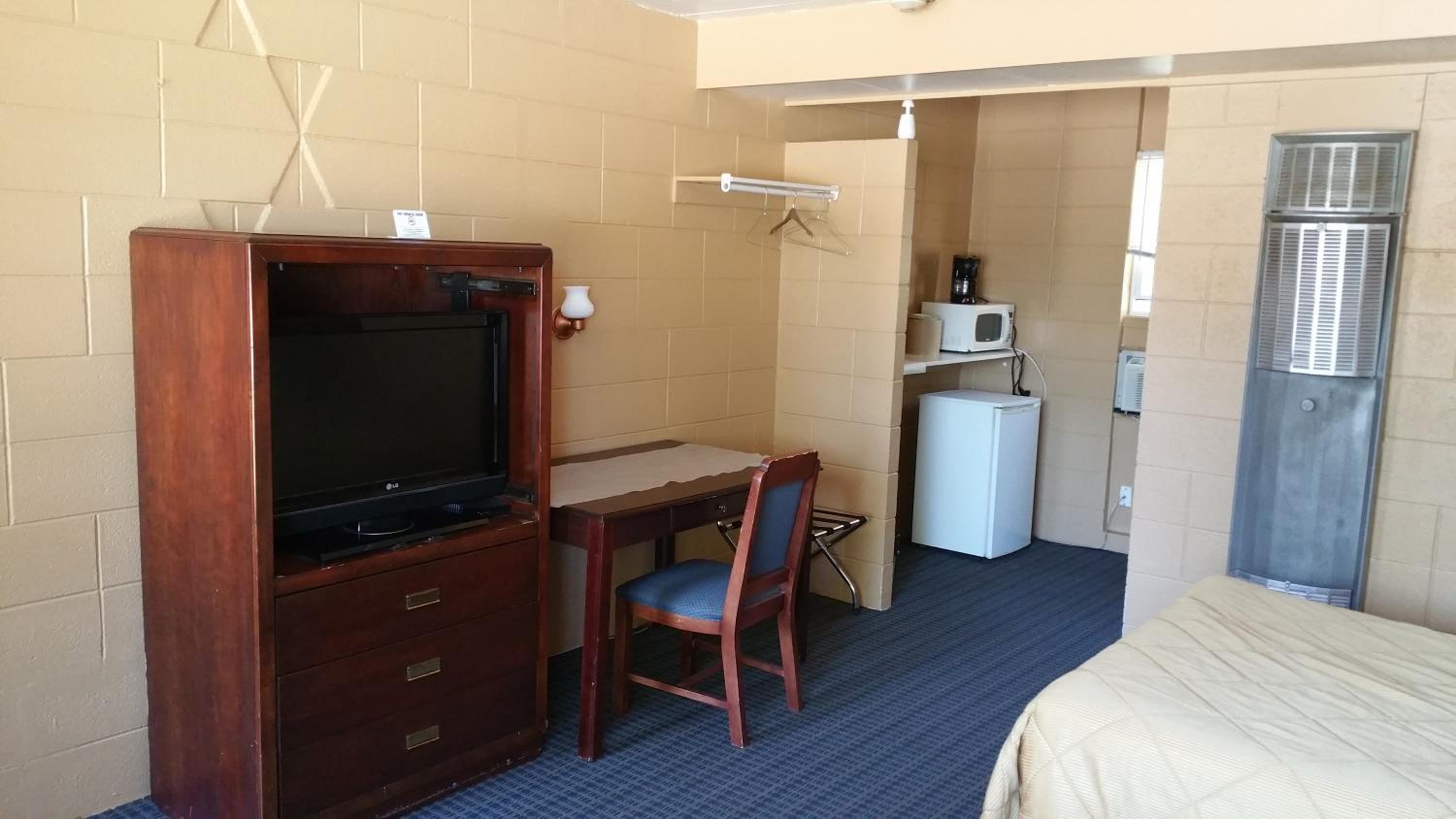 Riverview Motel