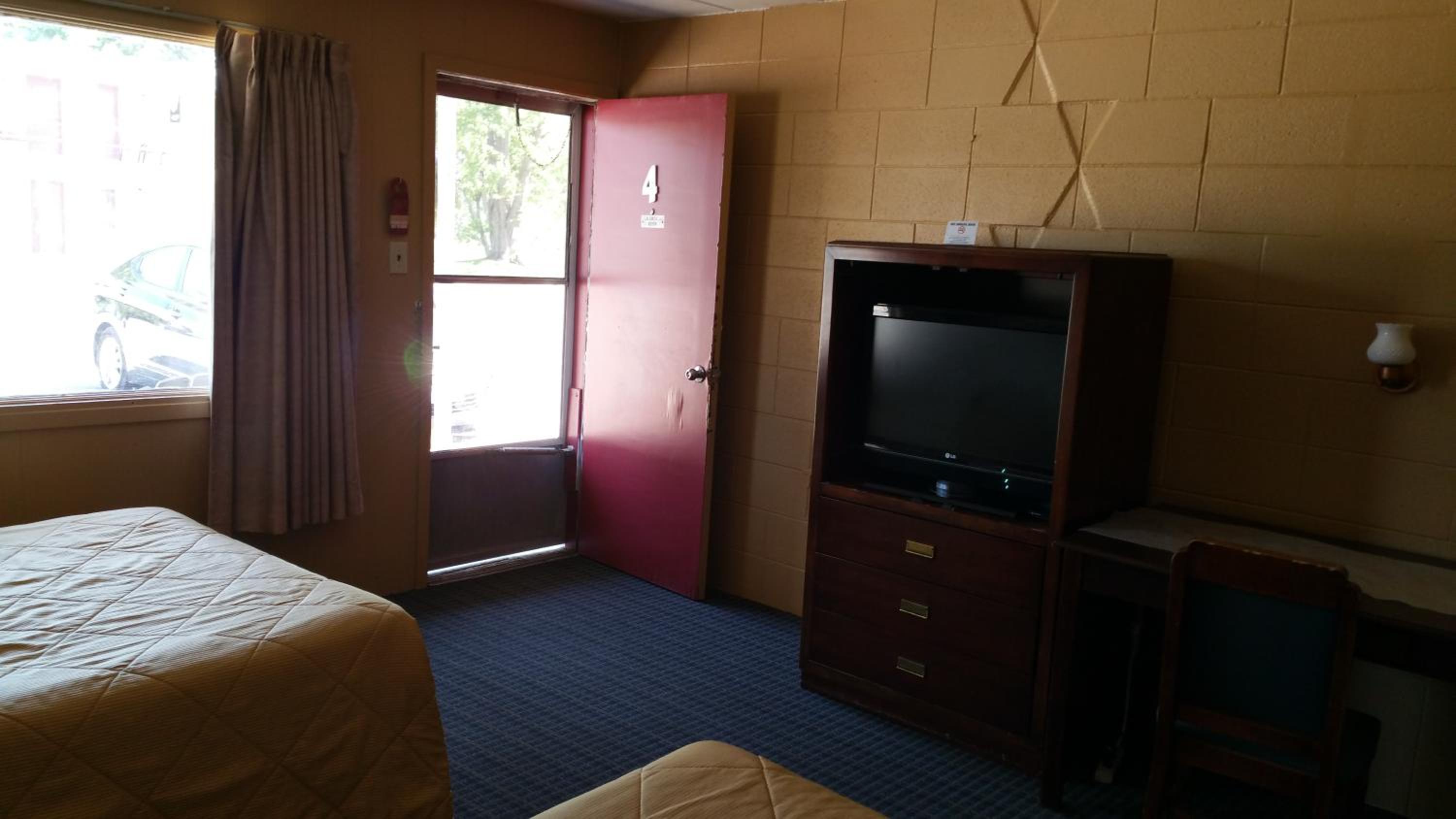 Riverview Motel
