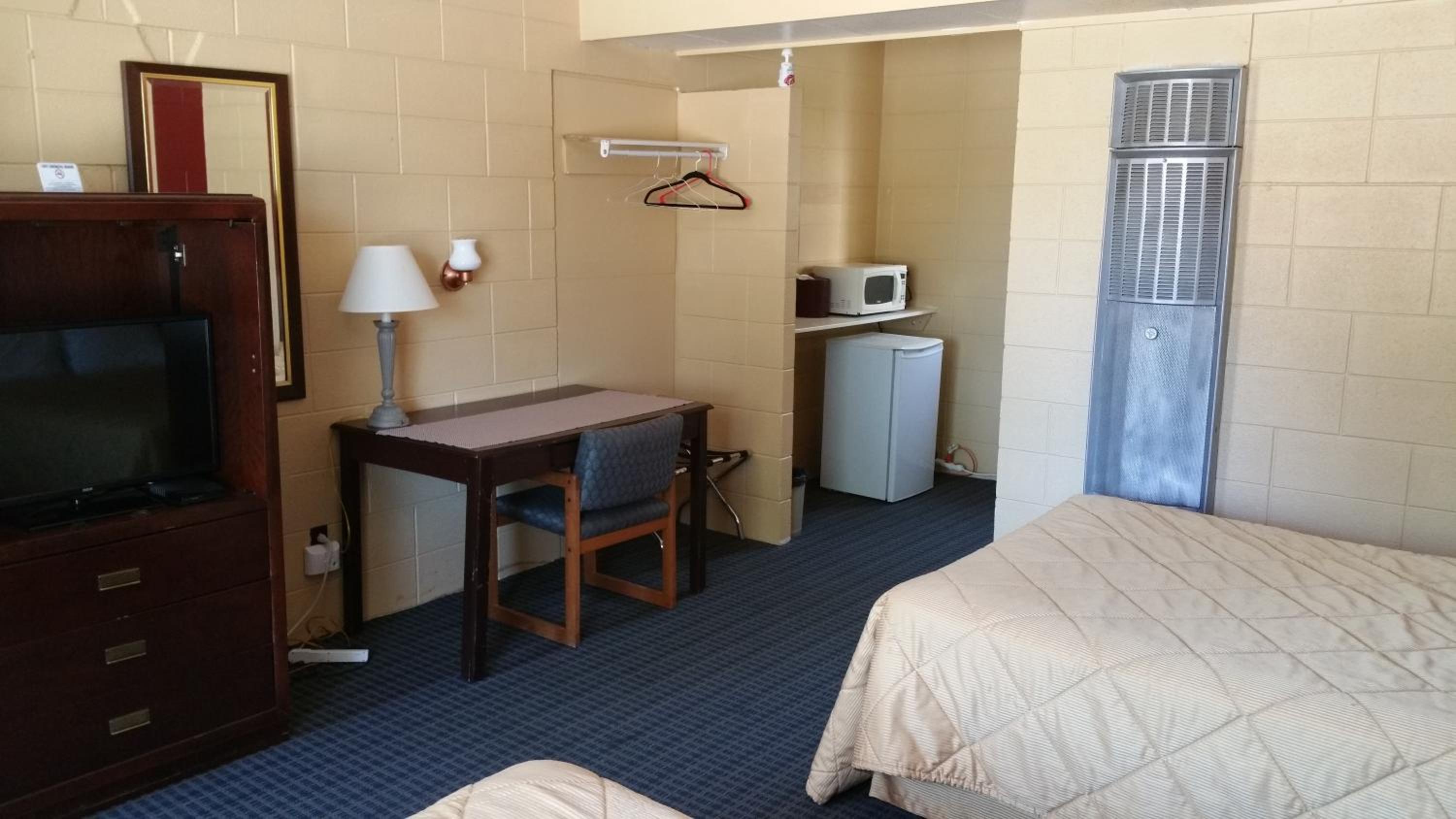 Riverview Motel