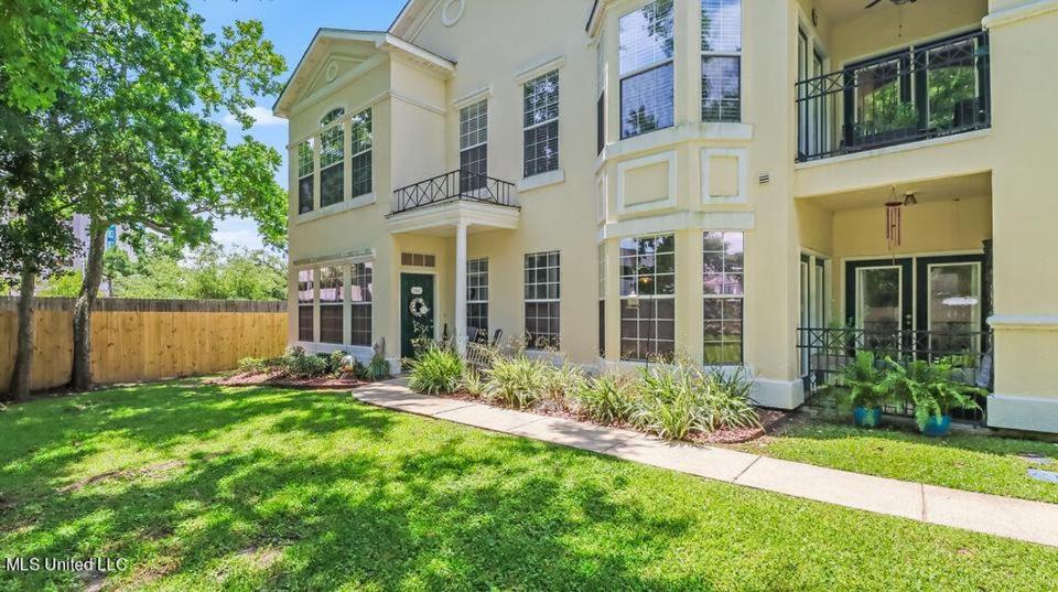 Legacy Villa 2602 - 3 bedroom 2 bath with garage in beachside neighborhood
