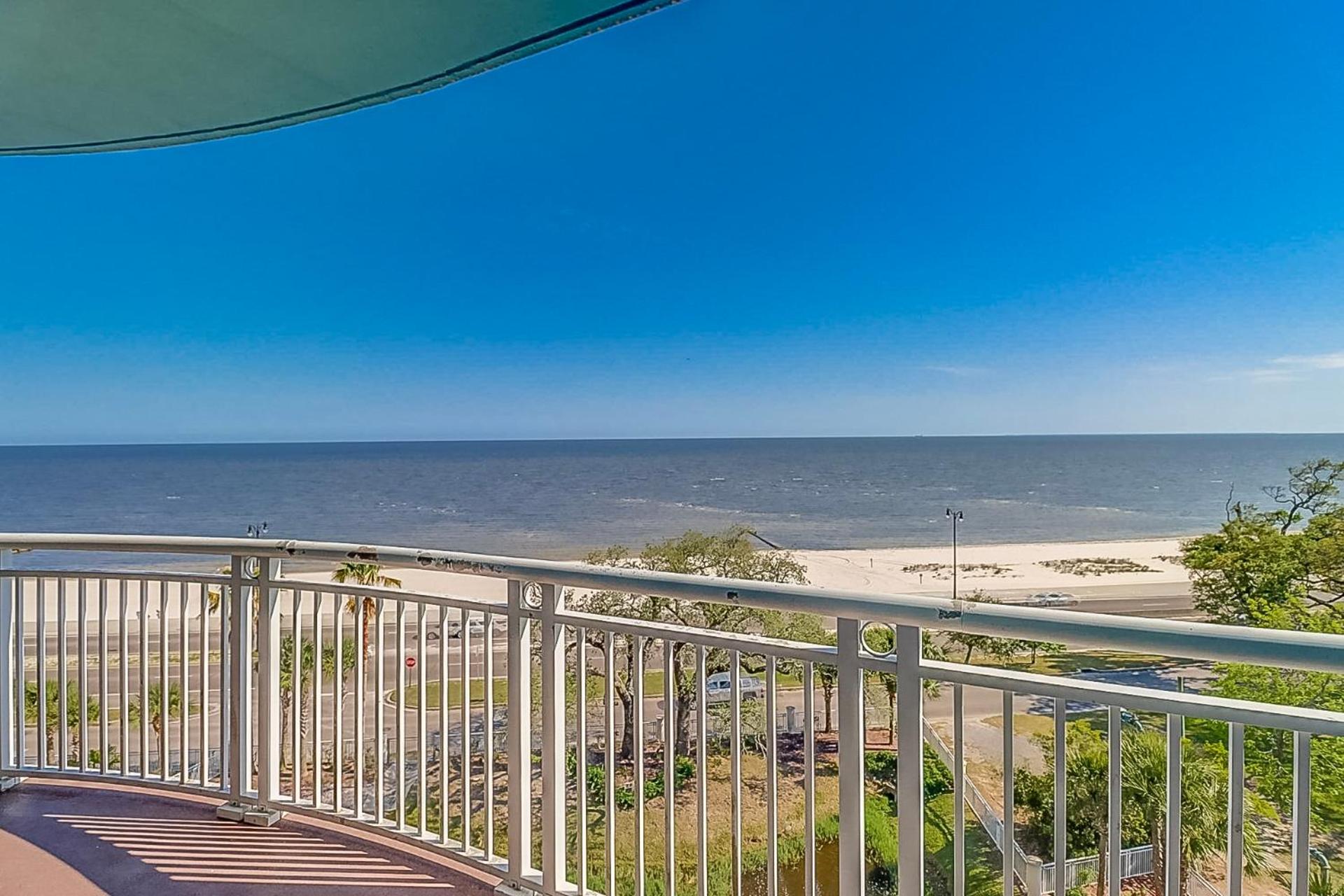 Beachview Condo at Legacy Tower 2 -708 - fully furnished 2 bedroom 2 bathroom