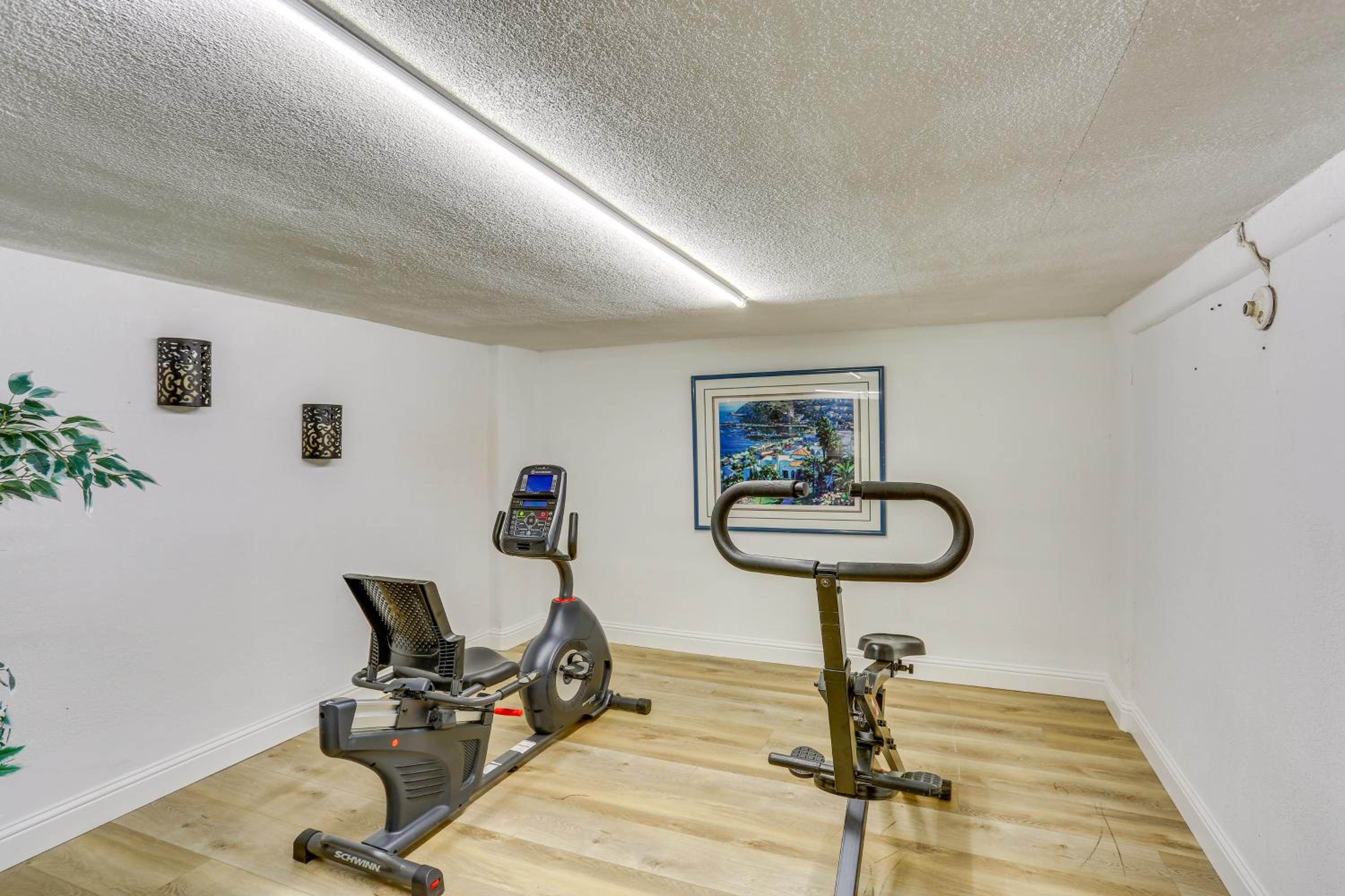 1 Mi to Bizz Johnson Trail! Walkable Apt with Perks