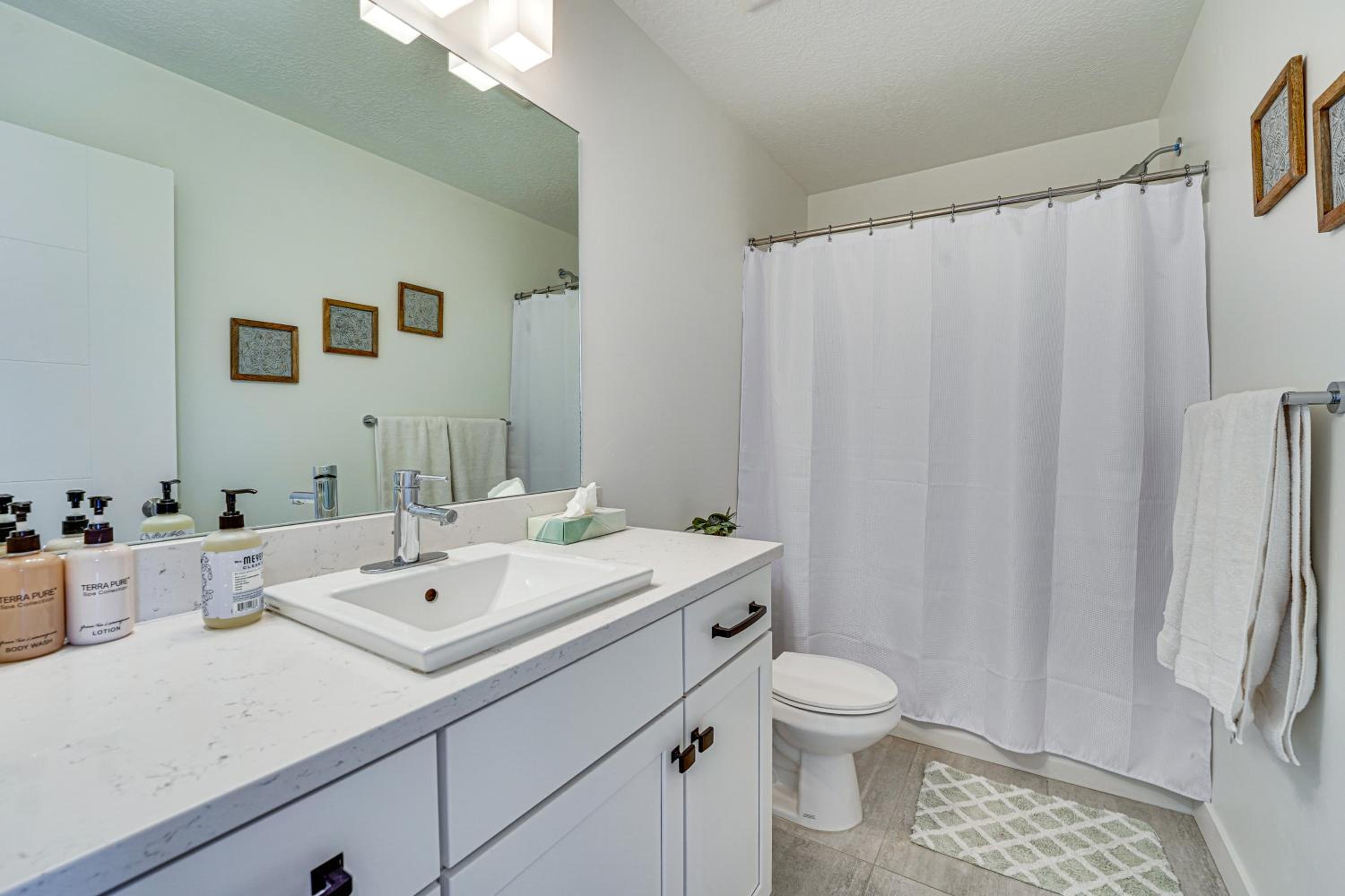 7 Mi to Park City Mtn! Multi-Level Unit with Balcony