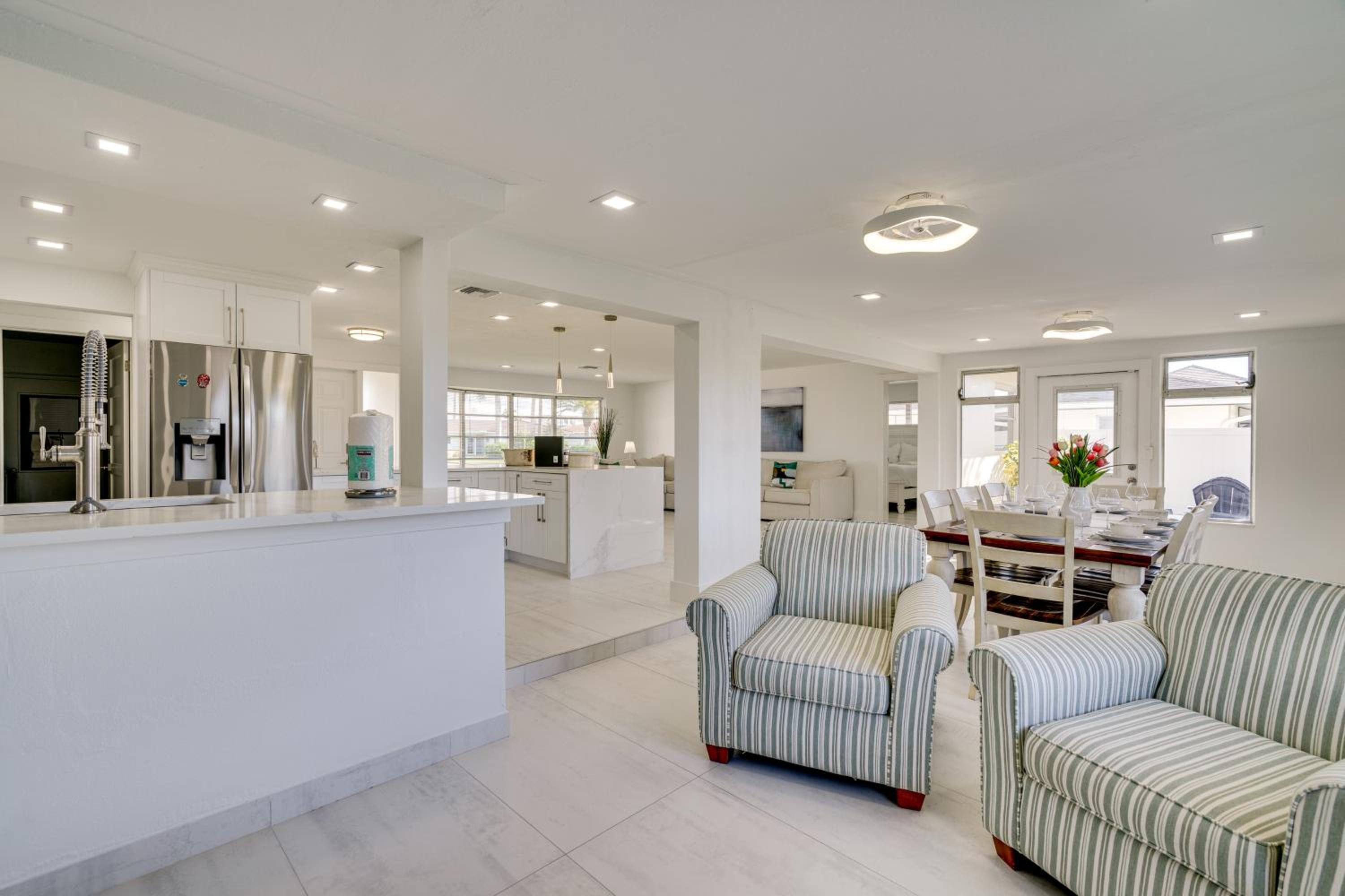2 Mi to Marina and Beach Cape Coral Home with Dock