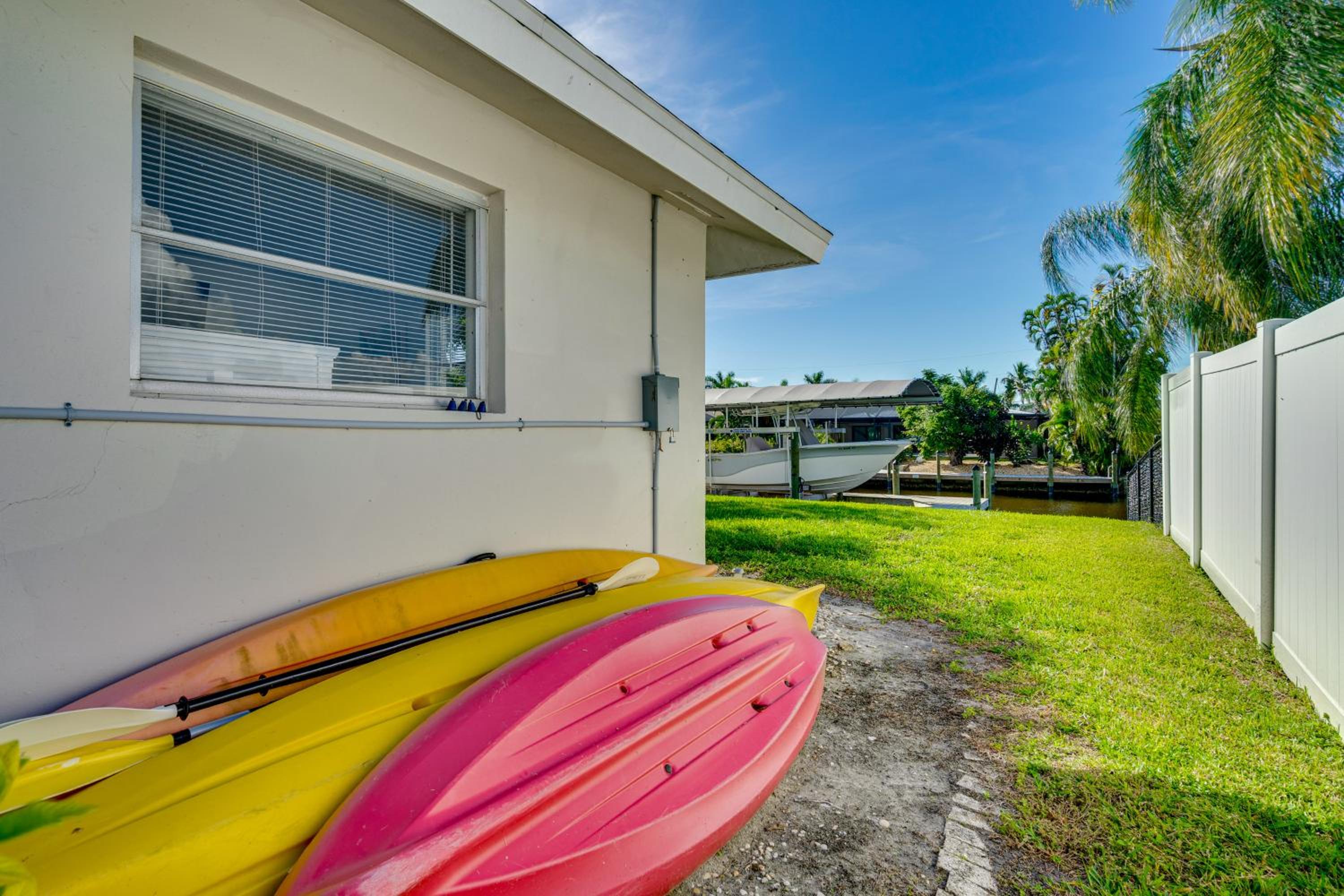 2 Mi to Marina and Beach Cape Coral Home with Dock