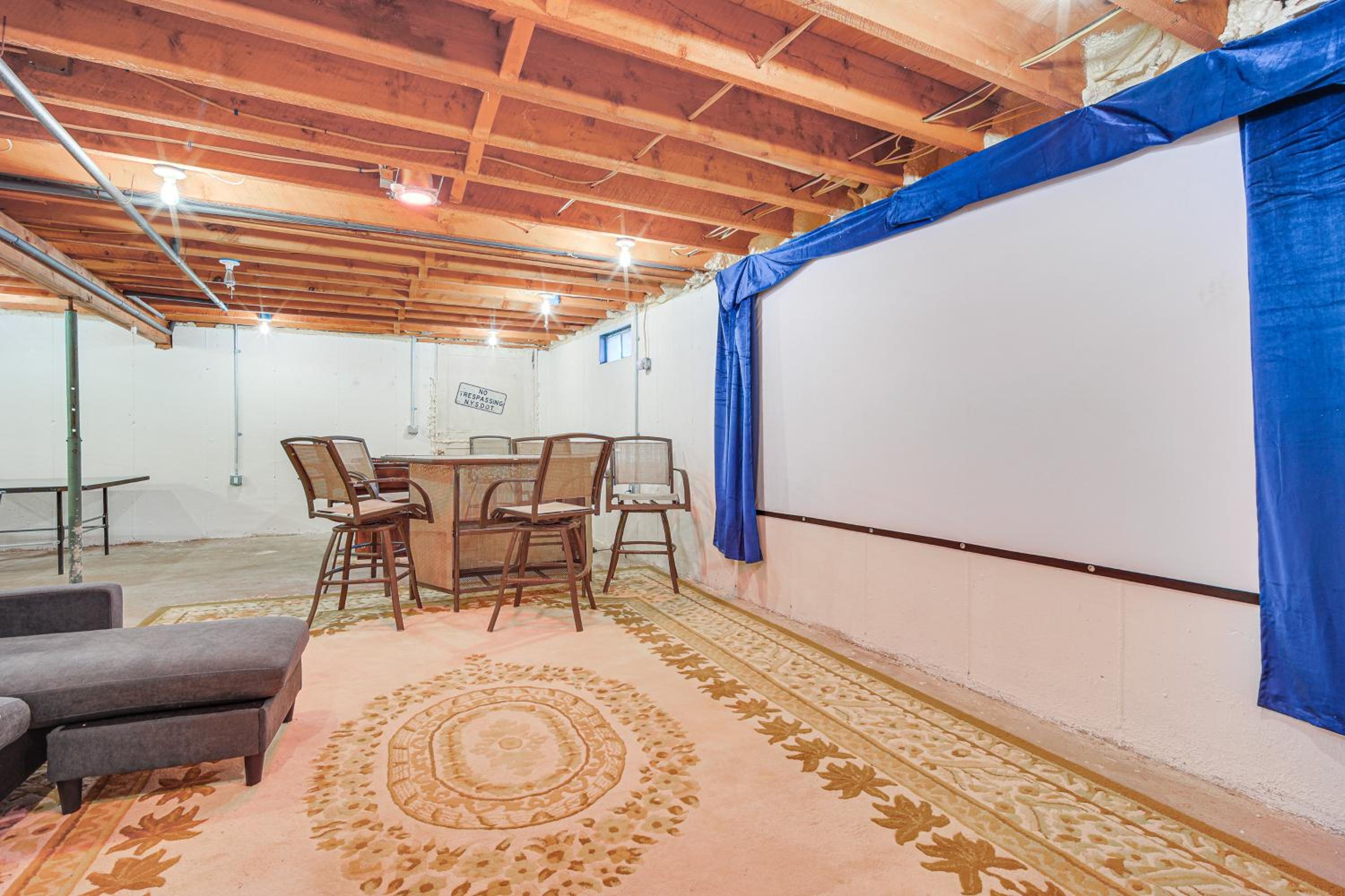 Bromley Mtn Outdoor Hub! Family Gem with Game Room
