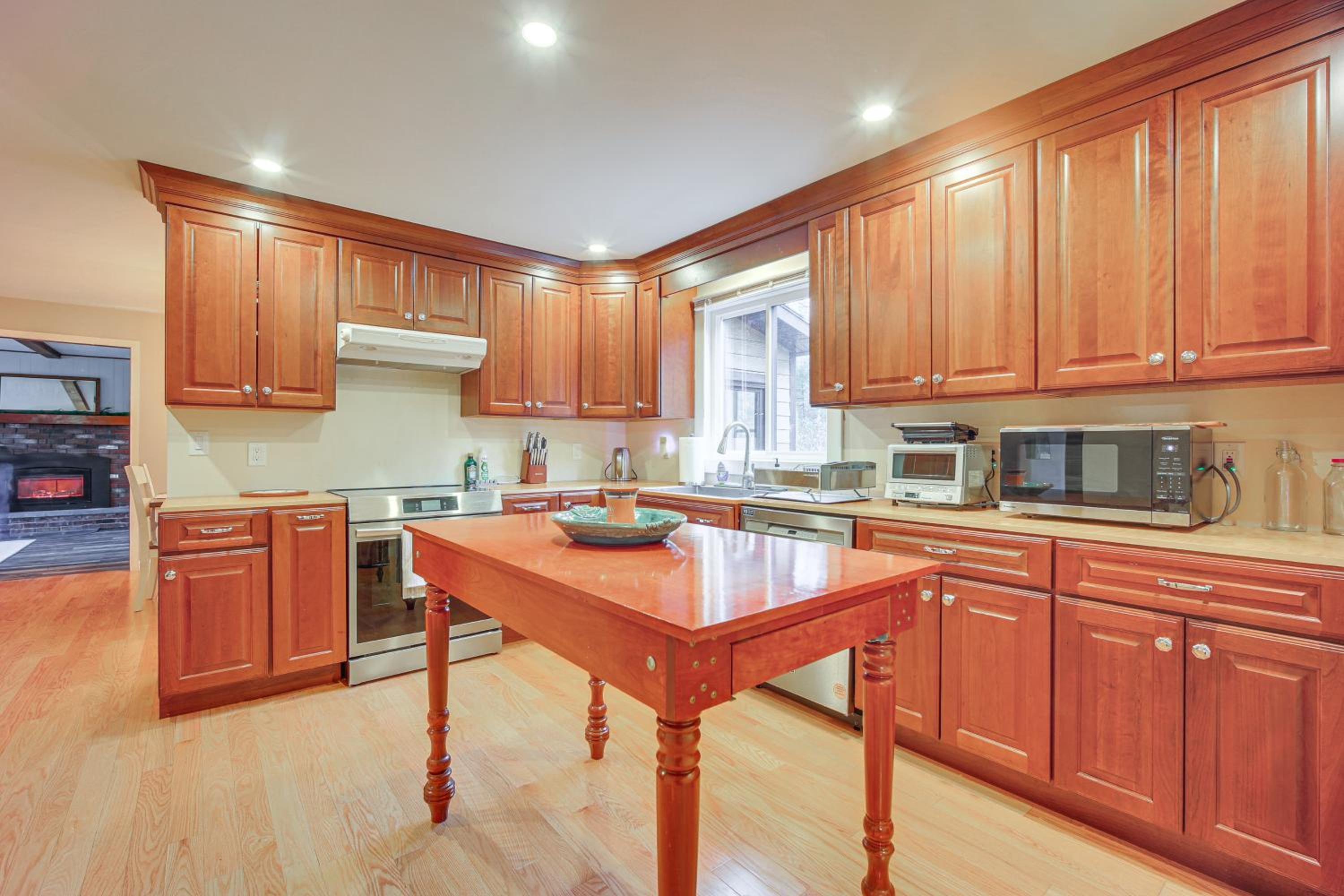 Bromley Mtn Outdoor Hub! Family Gem with Game Room