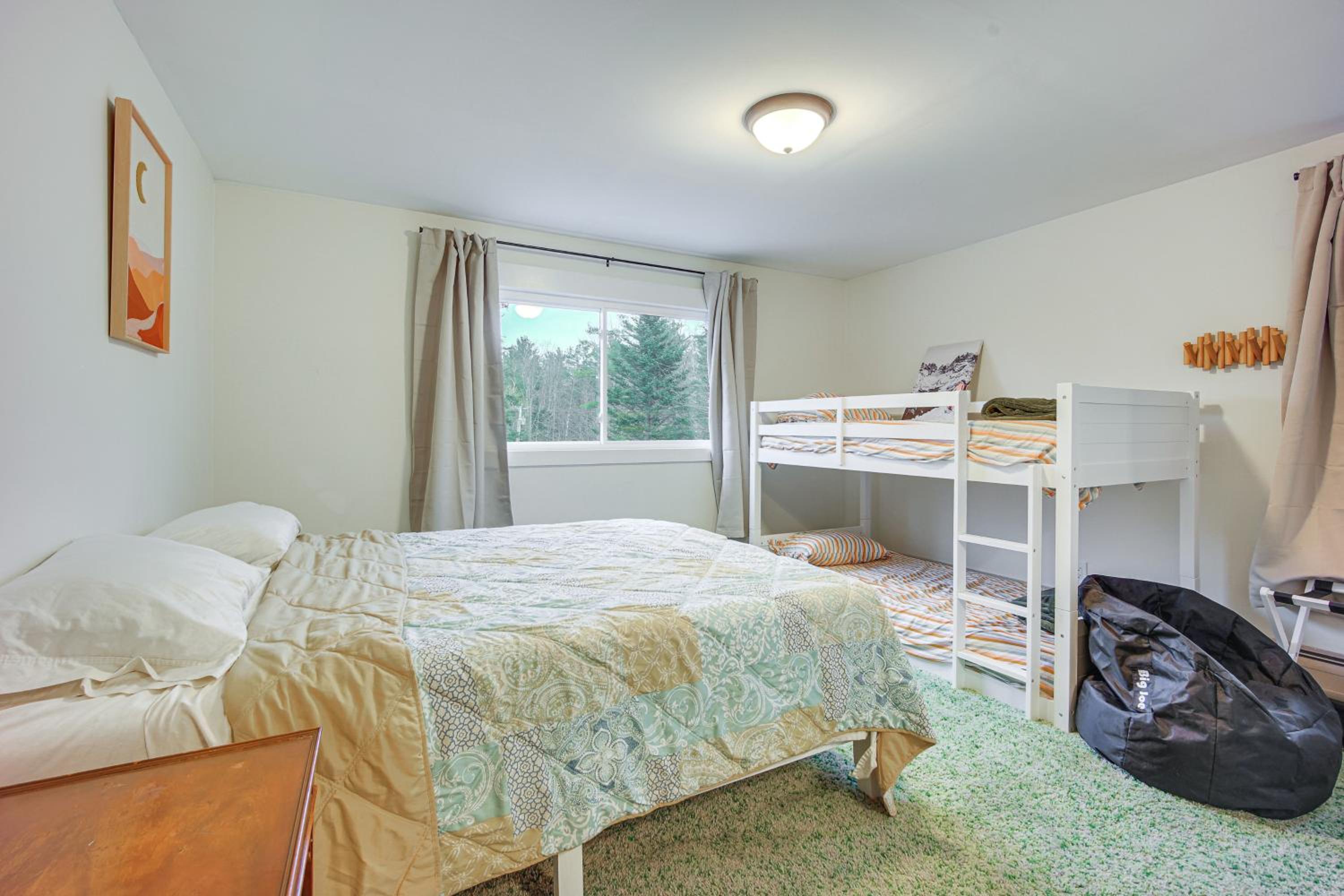 Bromley Mtn Outdoor Hub! Family Gem with Game Room