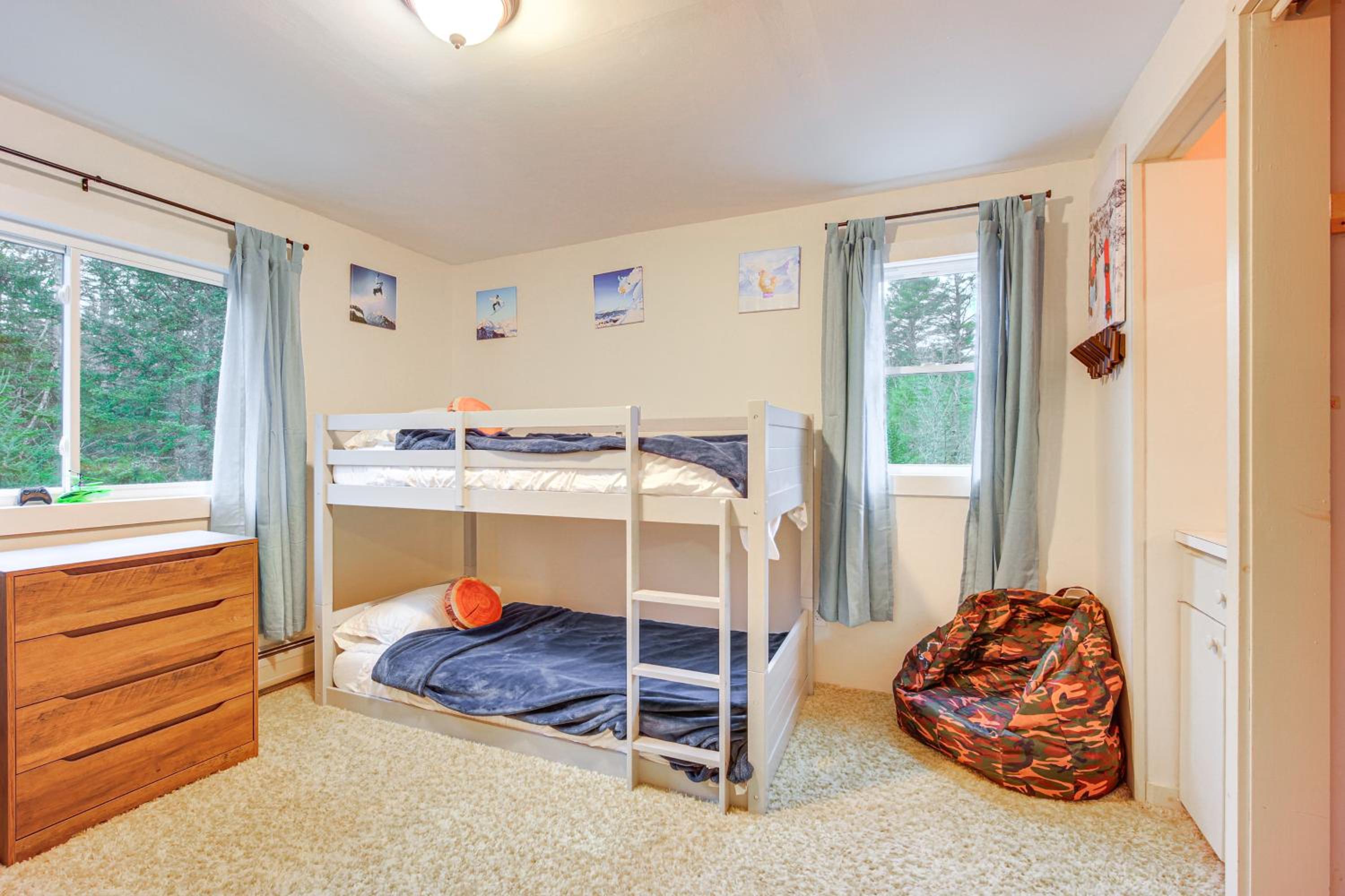 Bromley Mtn Outdoor Hub! Family Gem with Game Room