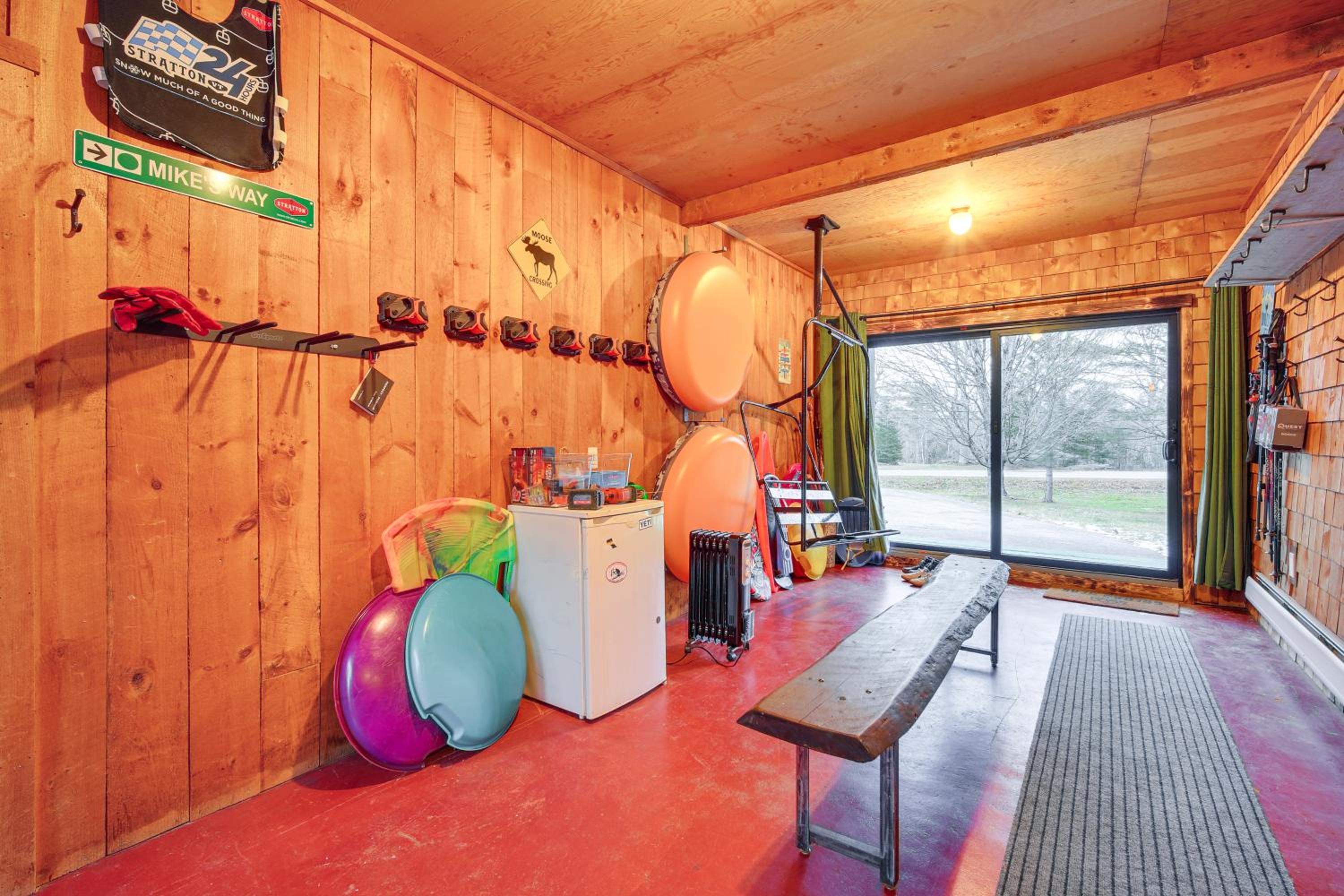 Bromley Mtn Outdoor Hub! Family Gem with Game Room